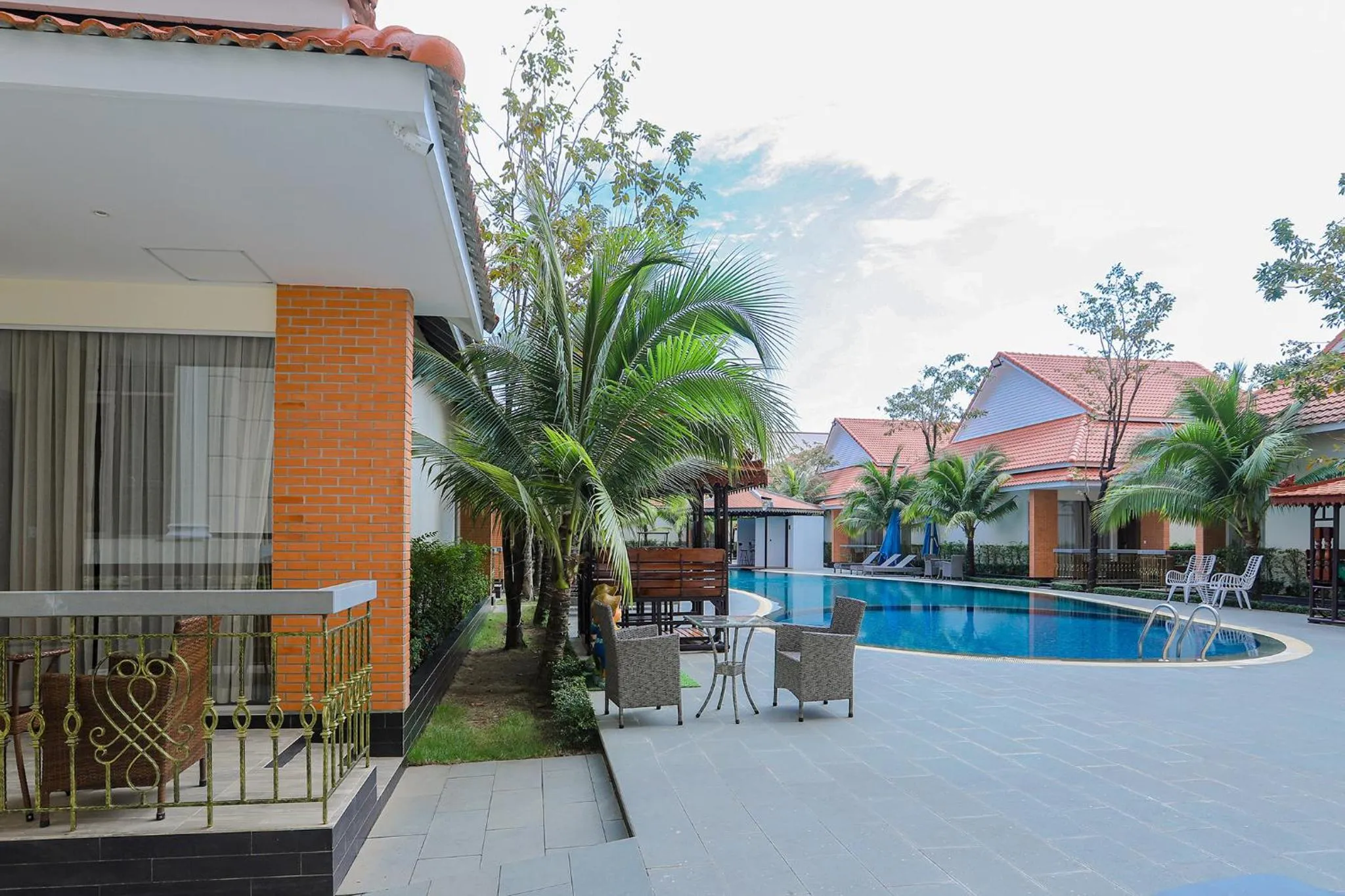 Property building in Sea Breeze Hotel & Villa