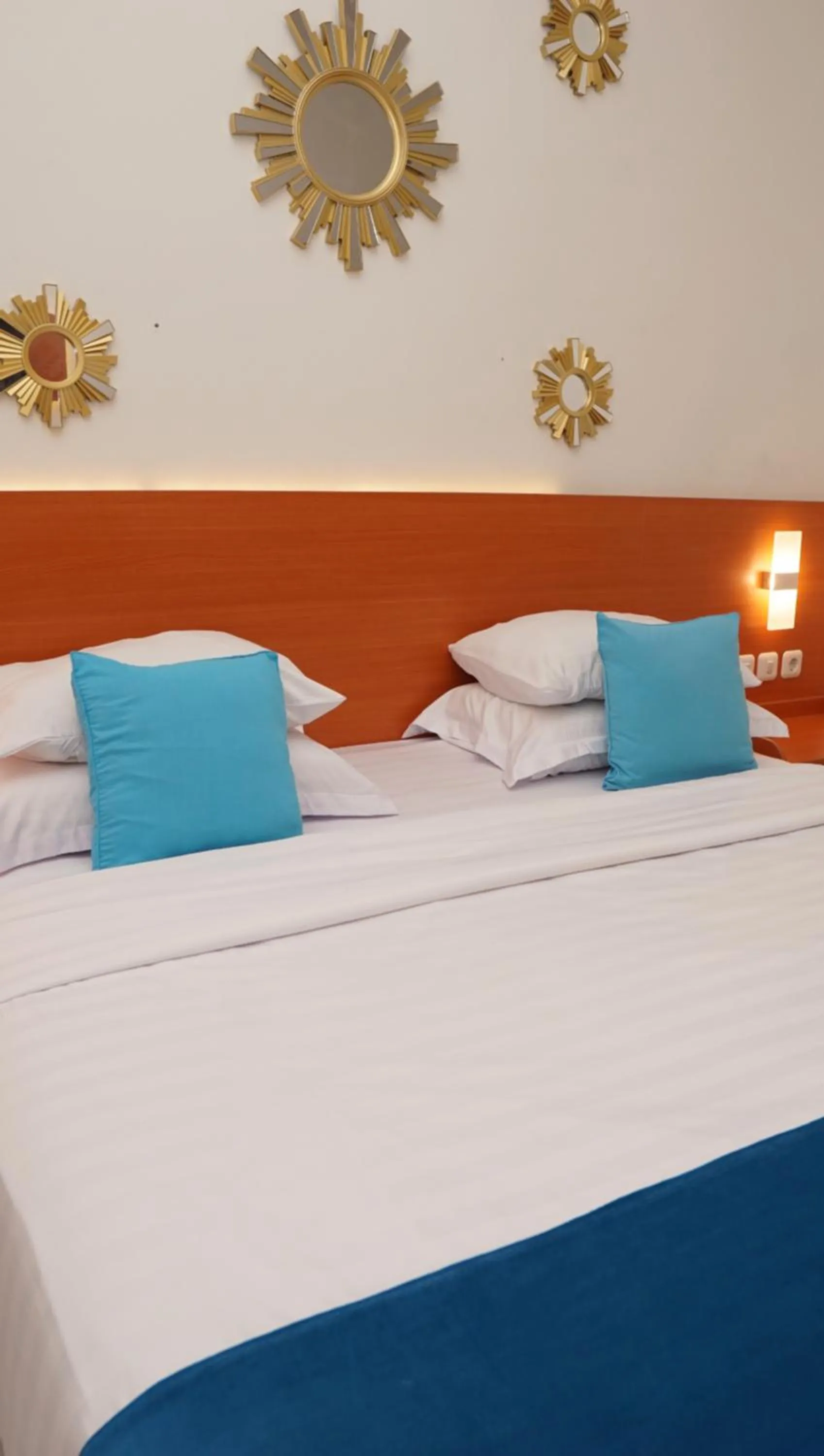 Bed in Jazz Room Kampung Inggris Syariah