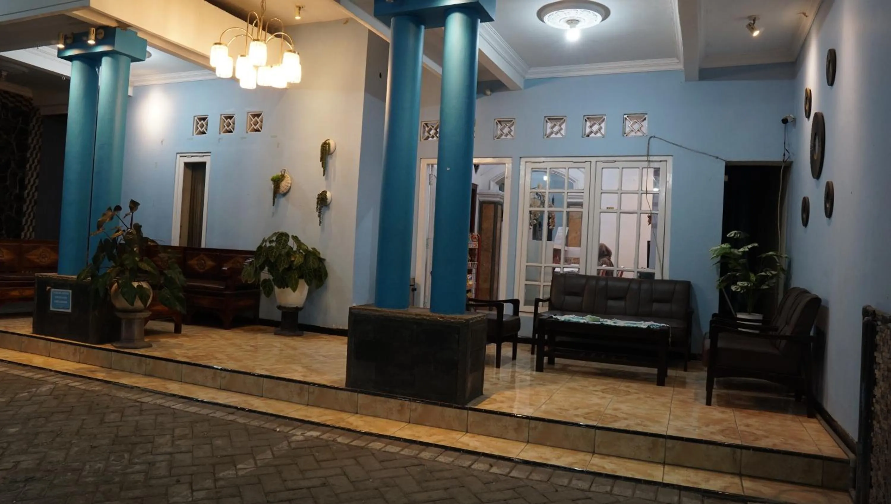 Facade/entrance in Jazz Room Kampung Inggris Syariah