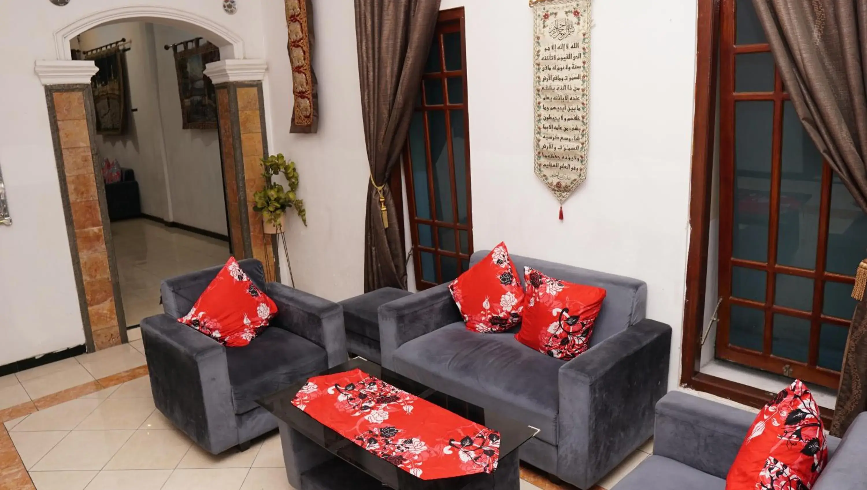 Living room in Jazz Room Kampung Inggris Syariah Living room in Jazz Room Kampung Inggris Syariah