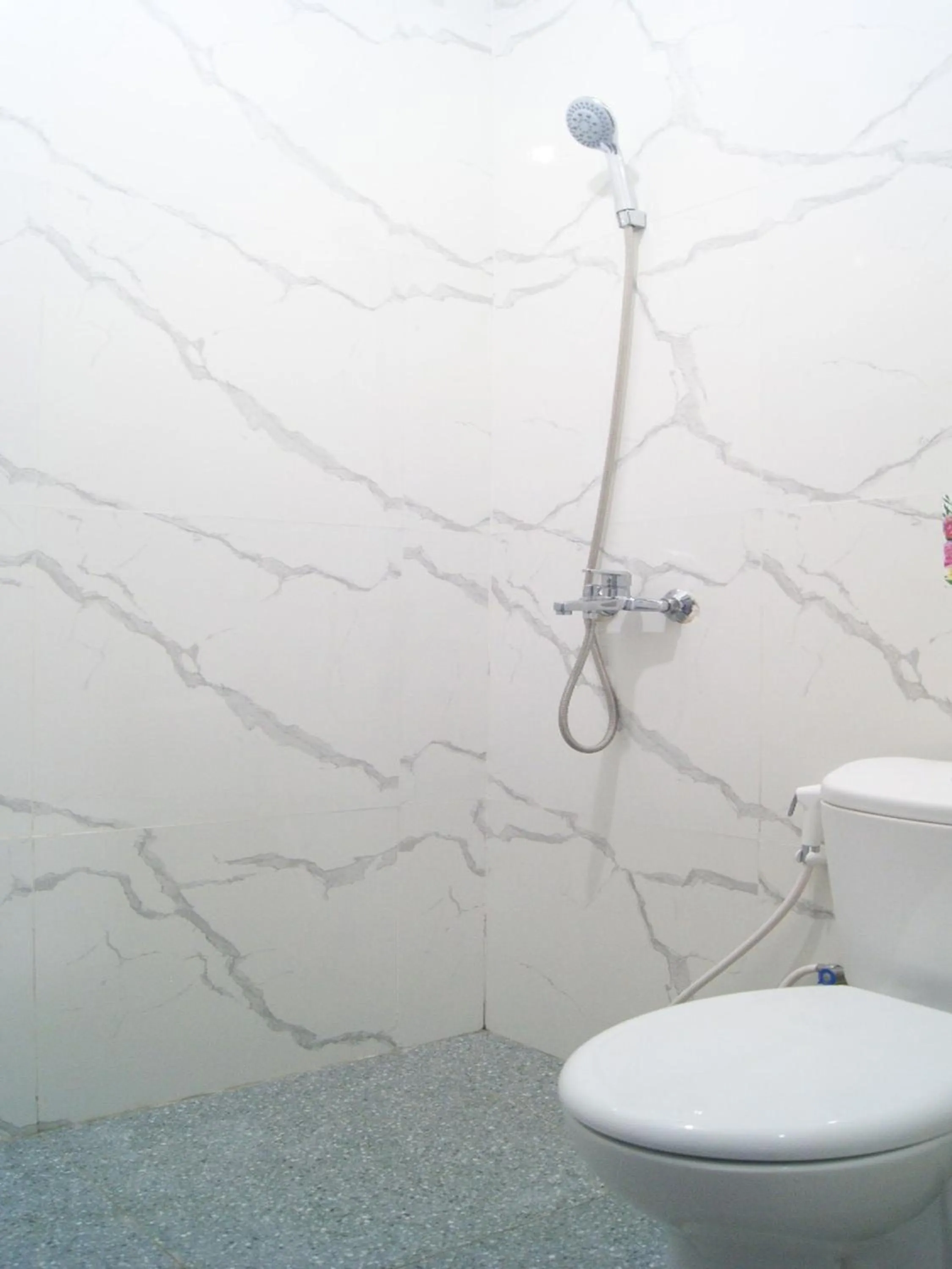 Bathroom in Jazz Room Kampung Inggris Syariah