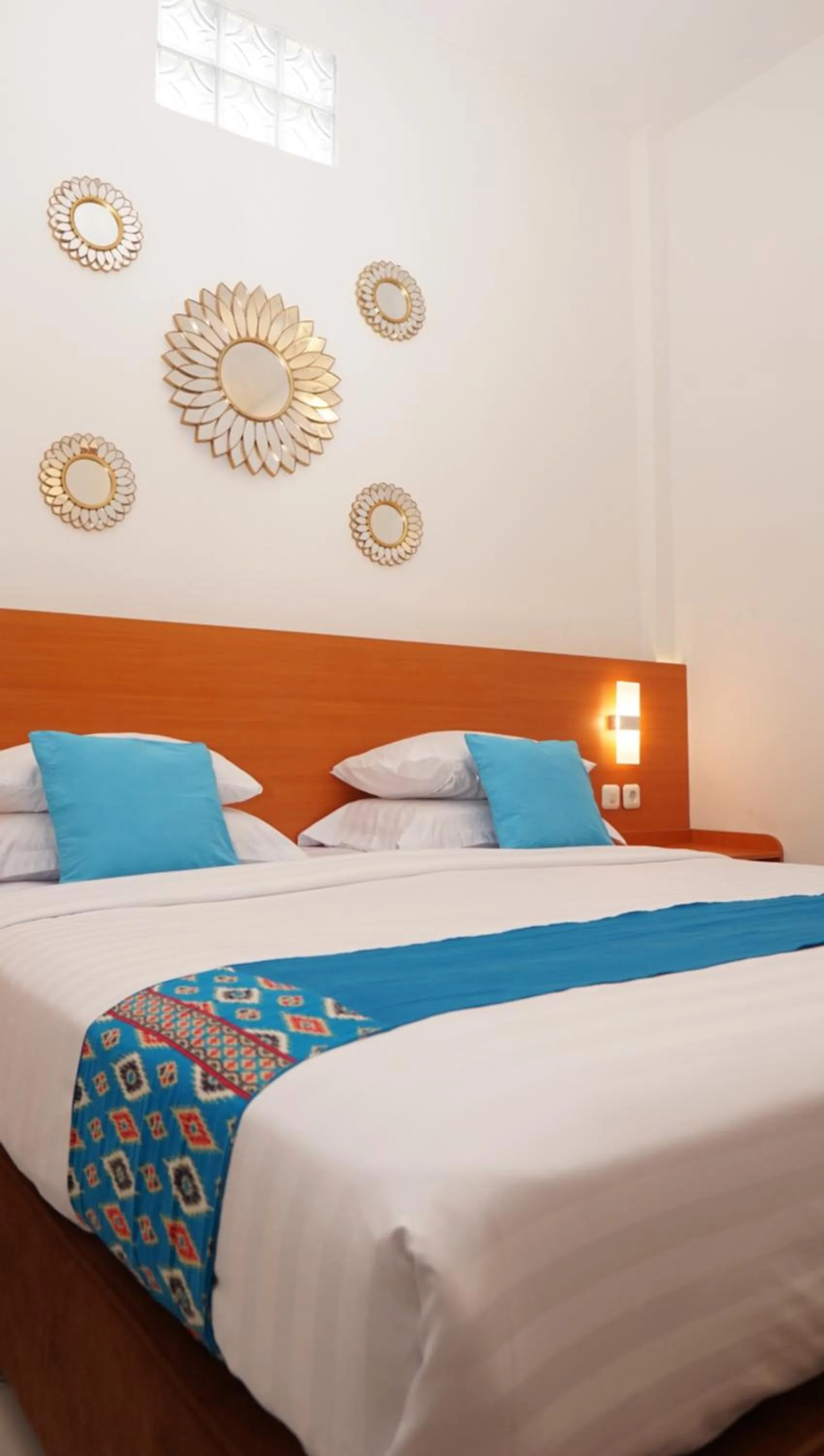 Bed in Jazz Room Kampung Inggris Syariah