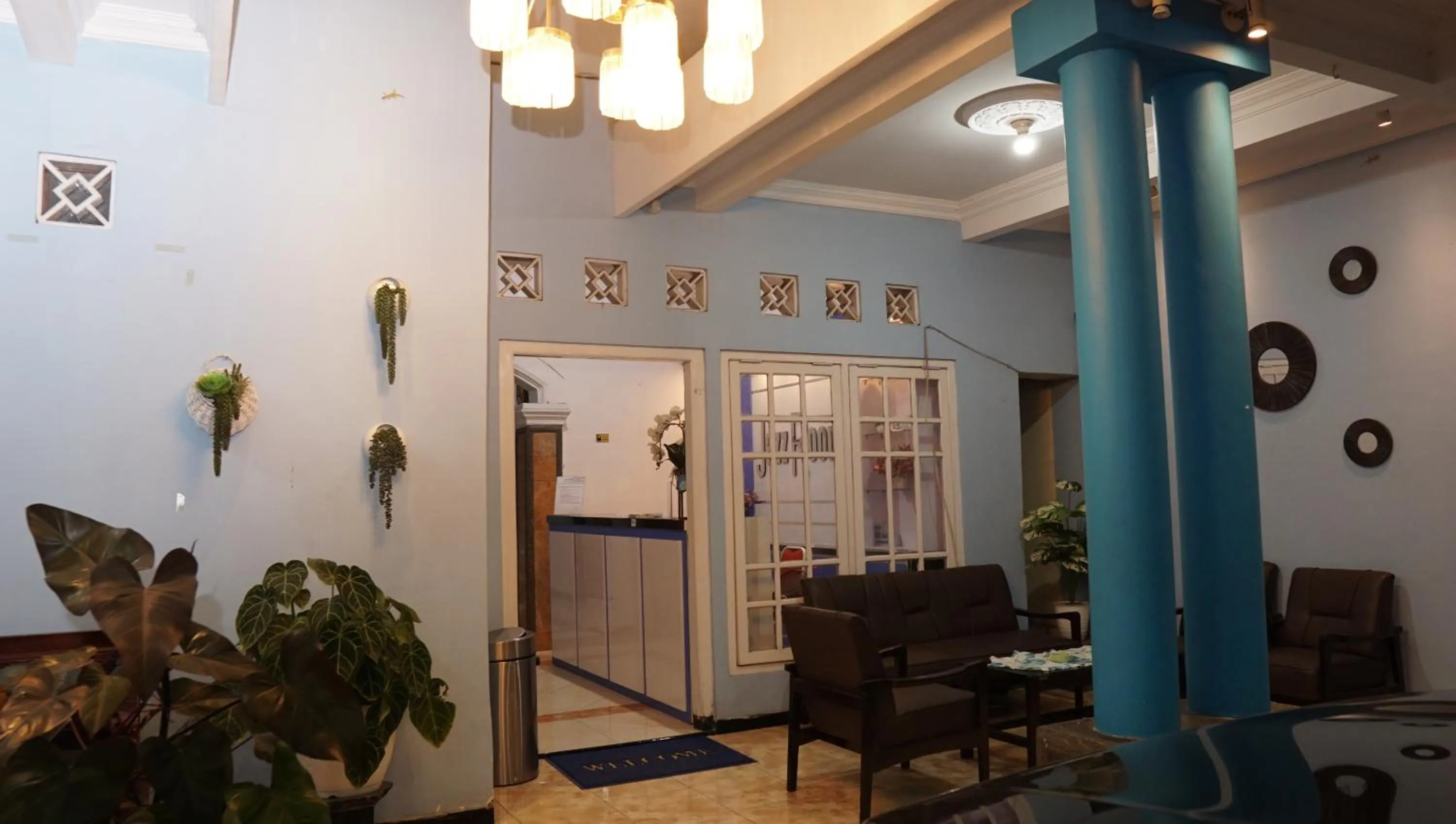 Lobby or reception in Jazz Room Kampung Inggris Syariah