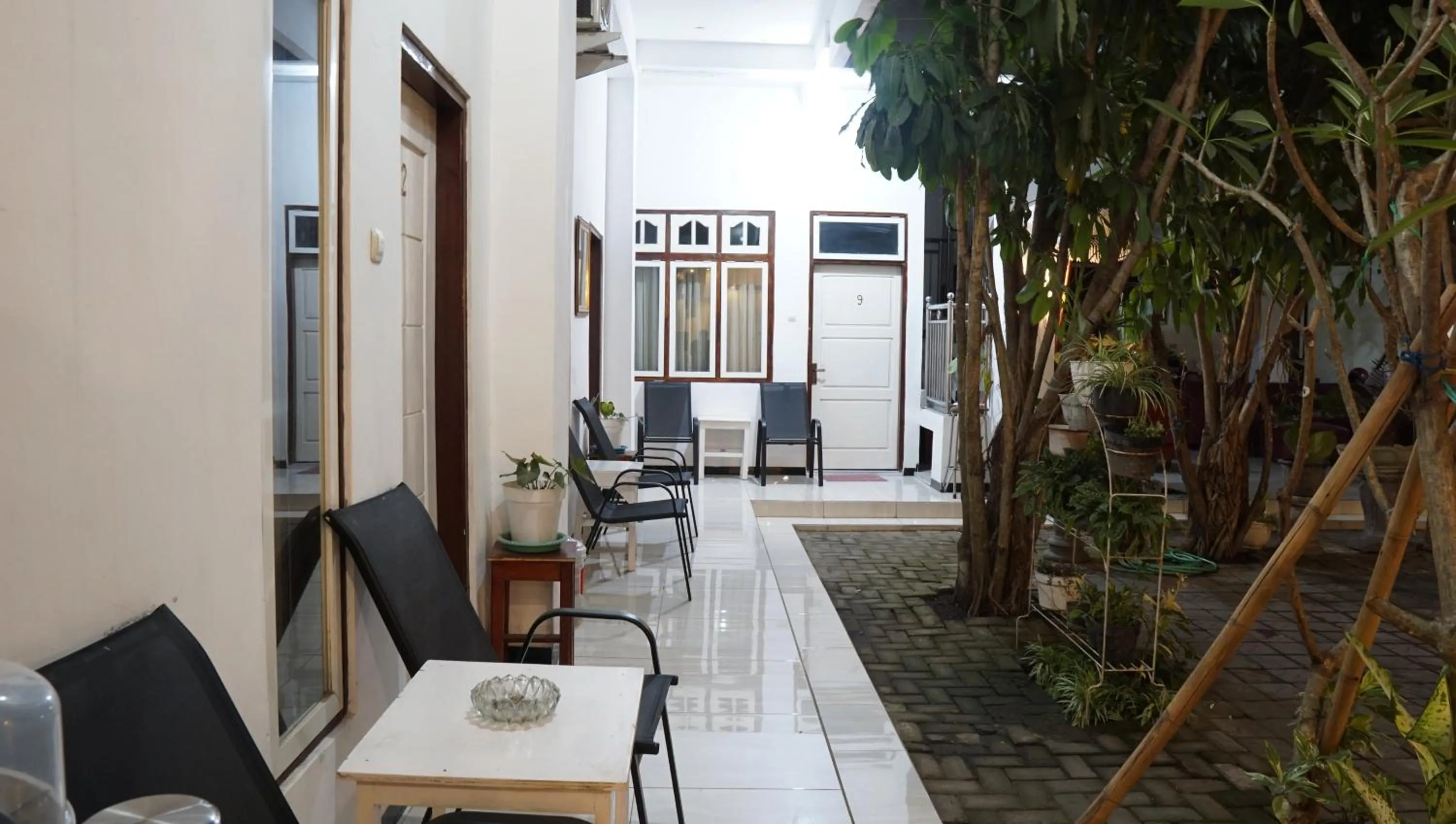 Balcony/Terrace in Jazz Room Kampung Inggris Syariah