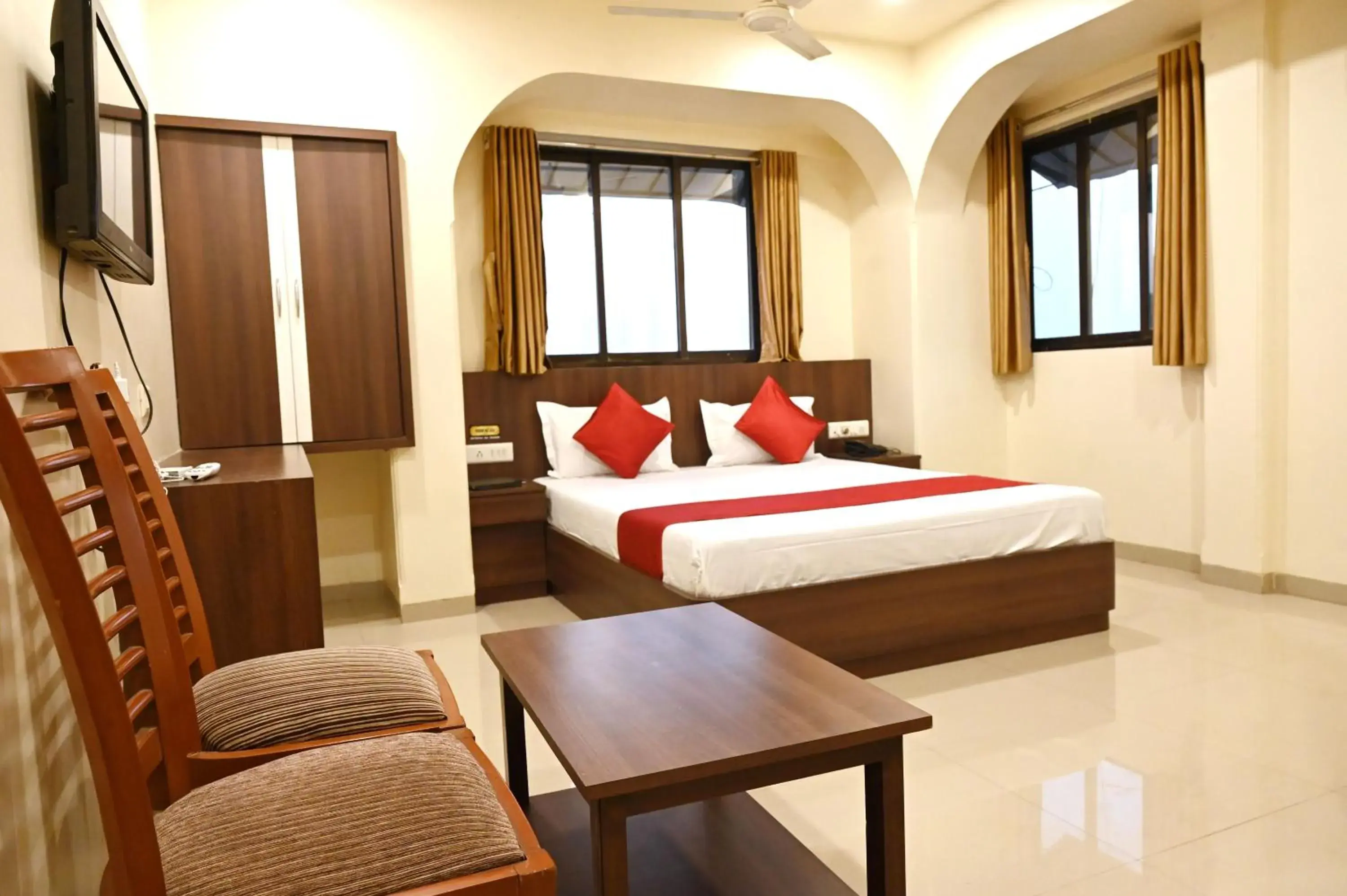 View (from property/room), Bed in Hotel Sagar View (from property/room), Bed in Hotel Sagar