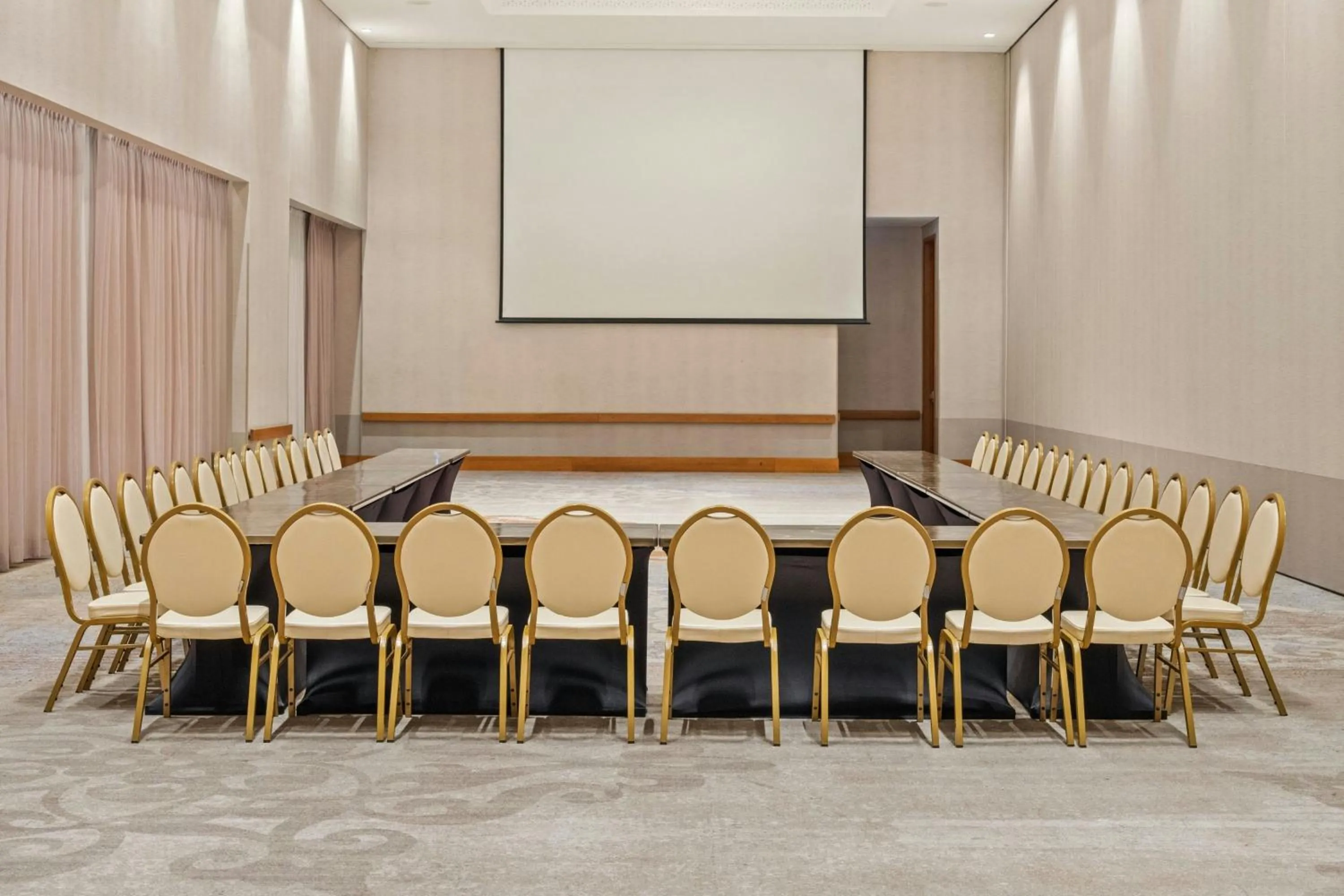 Meeting/conference room in Barranquilla Marriott Hotel