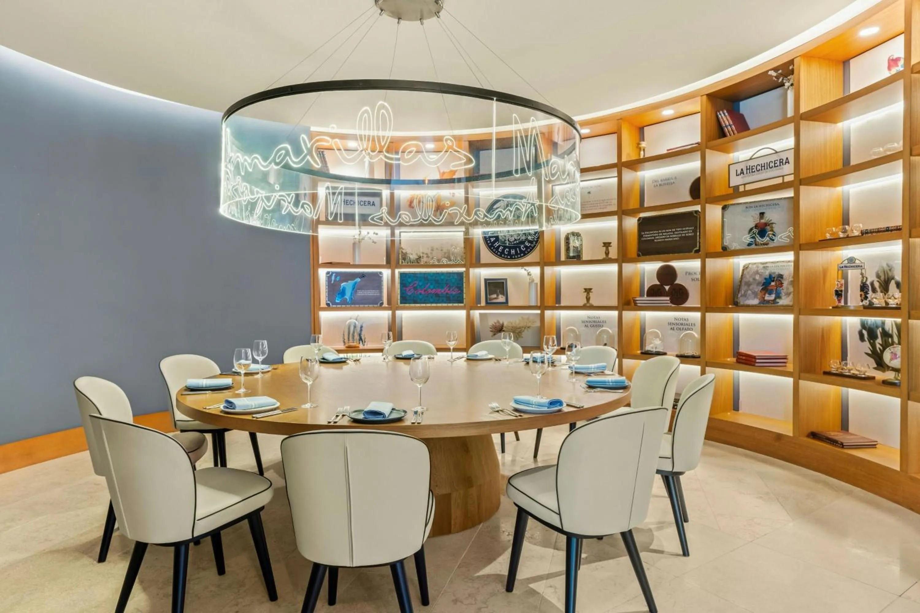 Restaurant/places to eat in Barranquilla Marriott Hotel