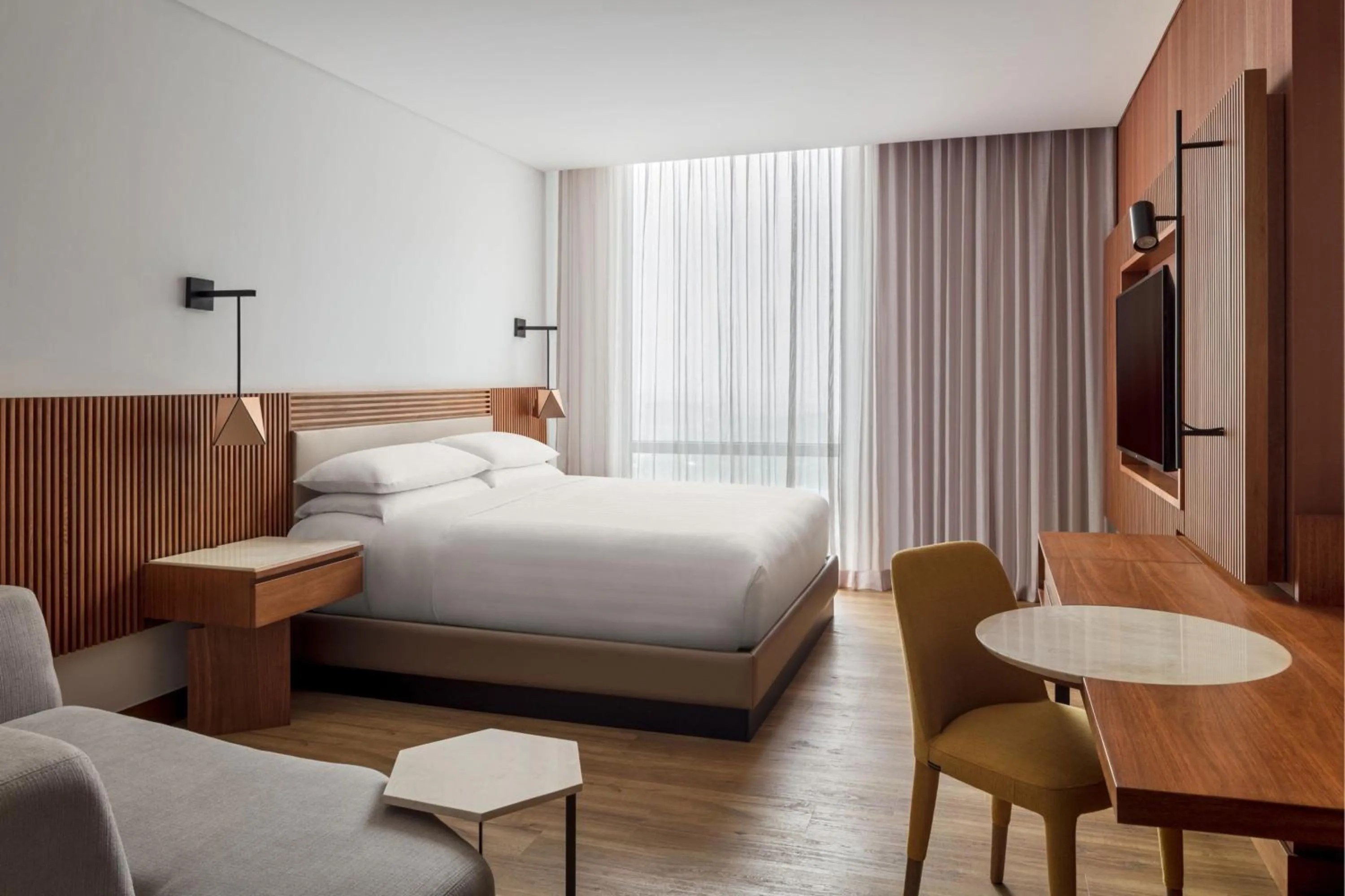 Photo of the whole room, Bed in Barranquilla Marriott Hotel