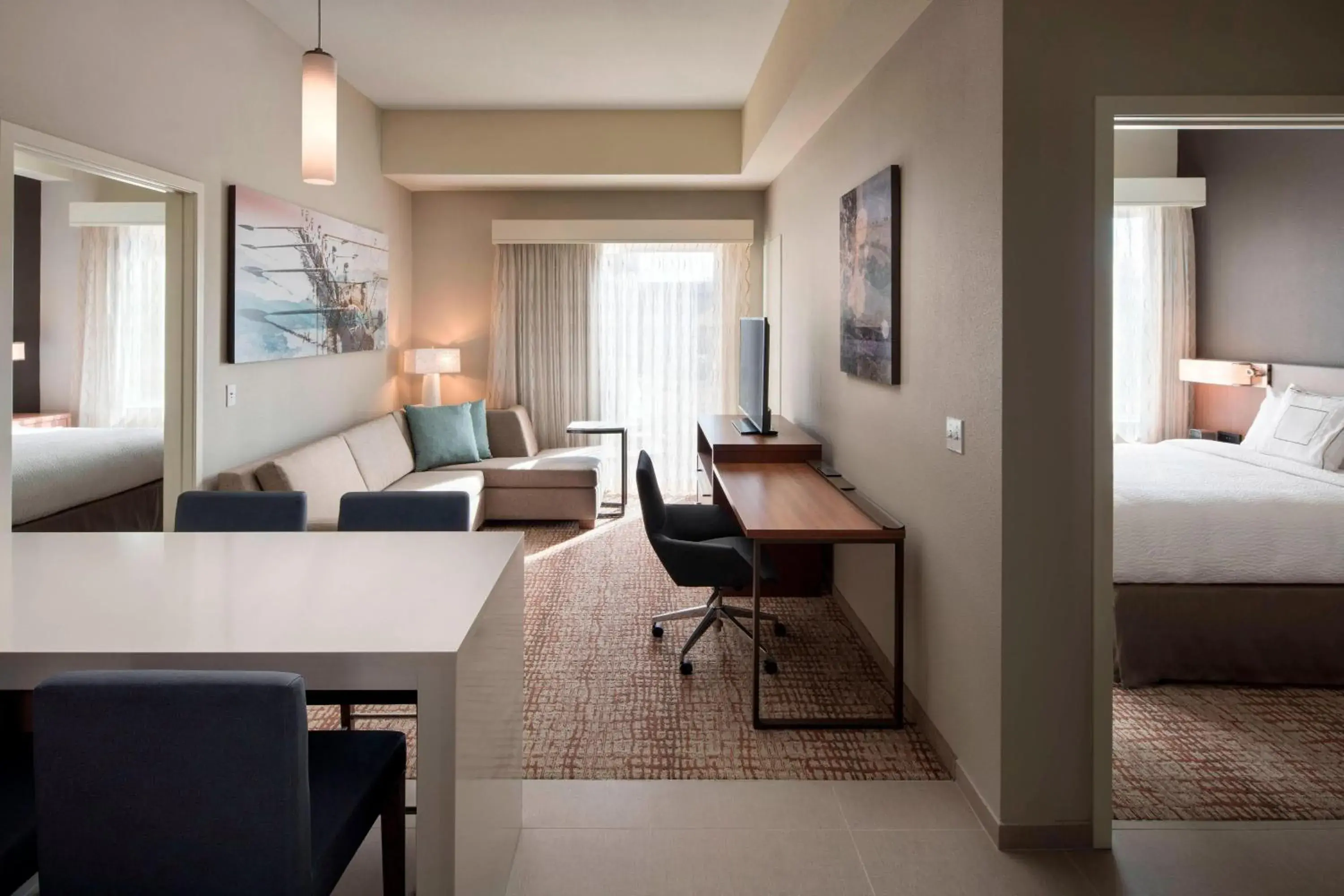 Bedroom, Seating Area in Residence Inn by Marriott Detroit Sterling Heights