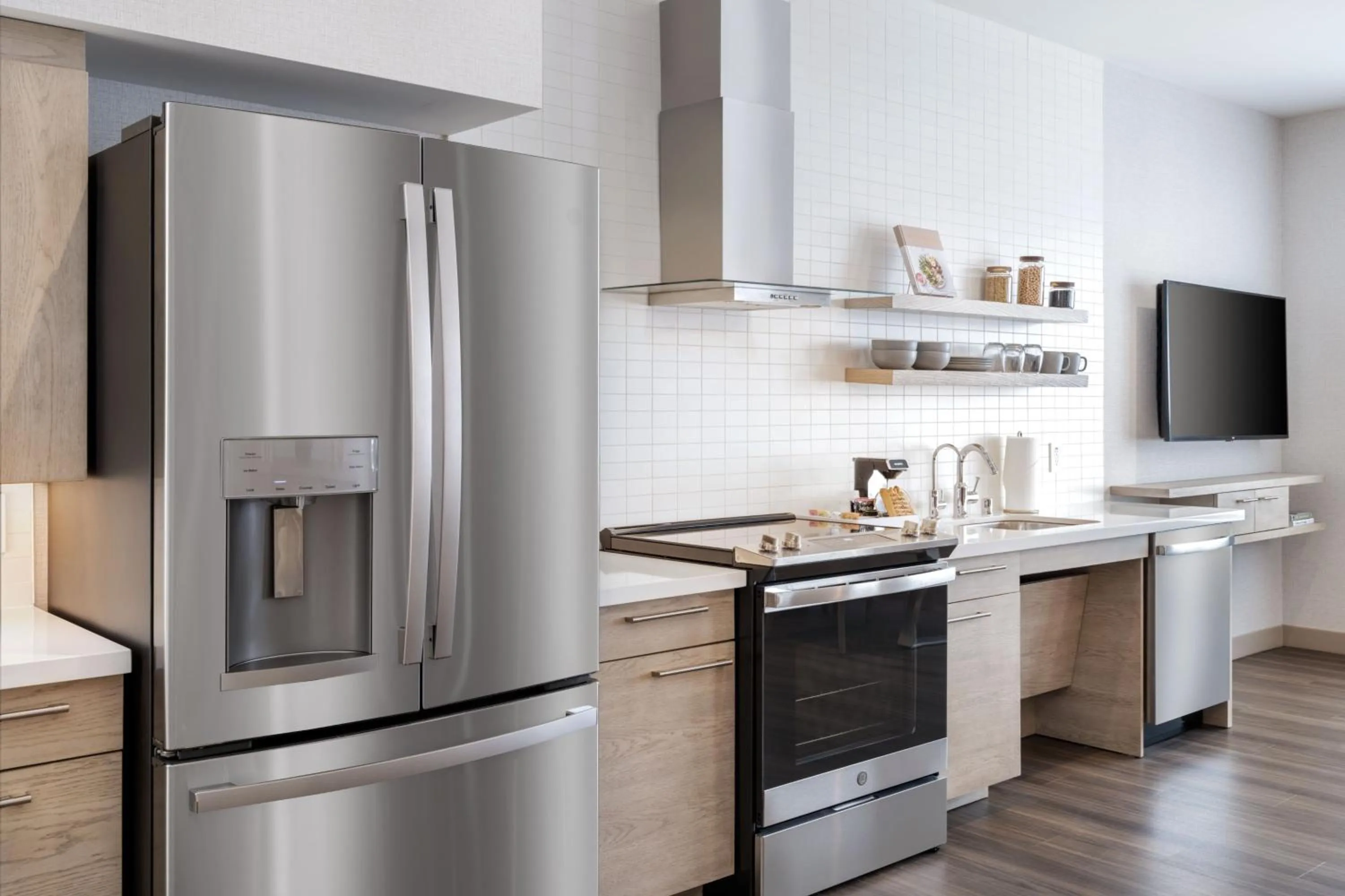 Kitchen or kitchenette in Element San Jose Airport