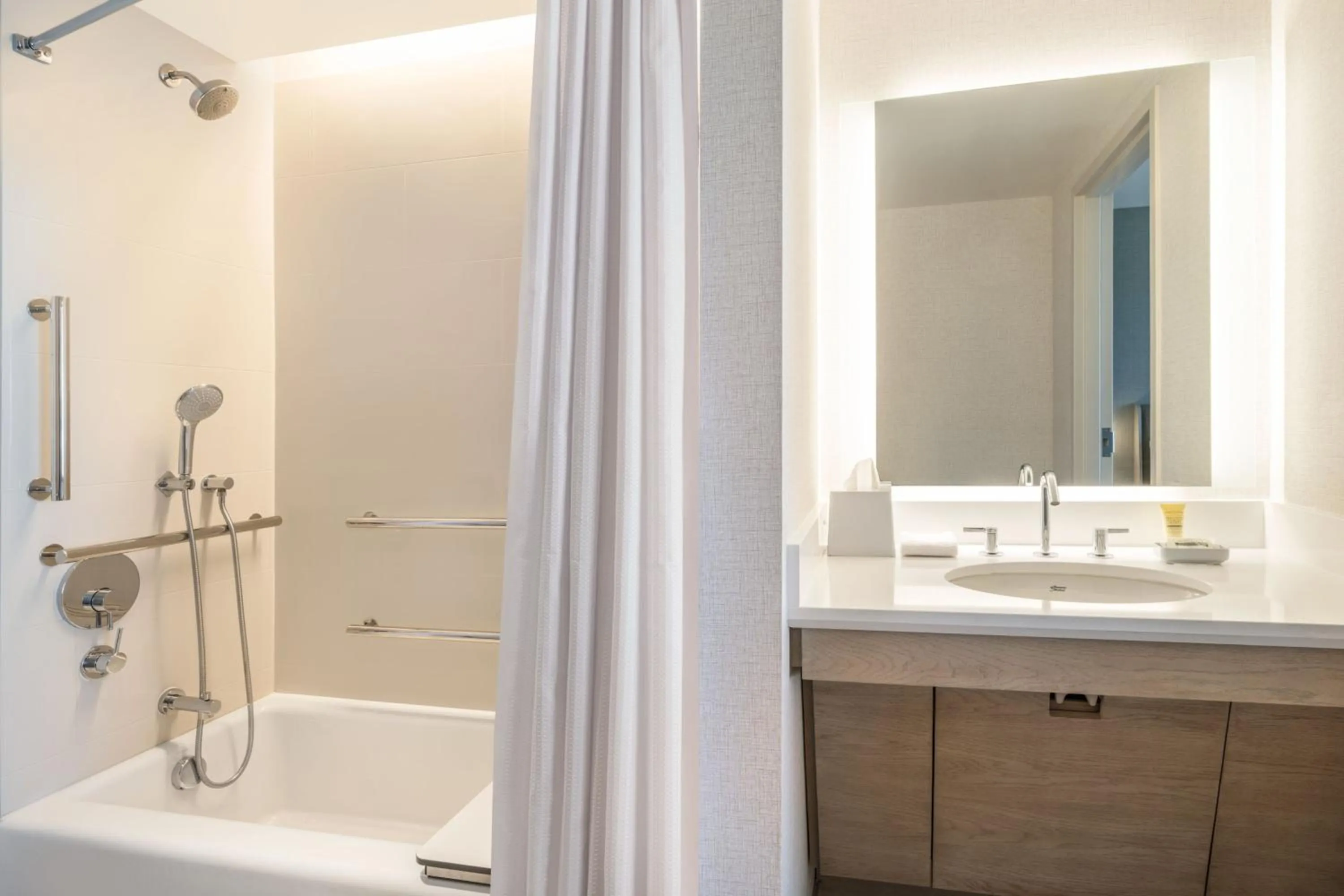 Bathroom in Element San Jose Airport