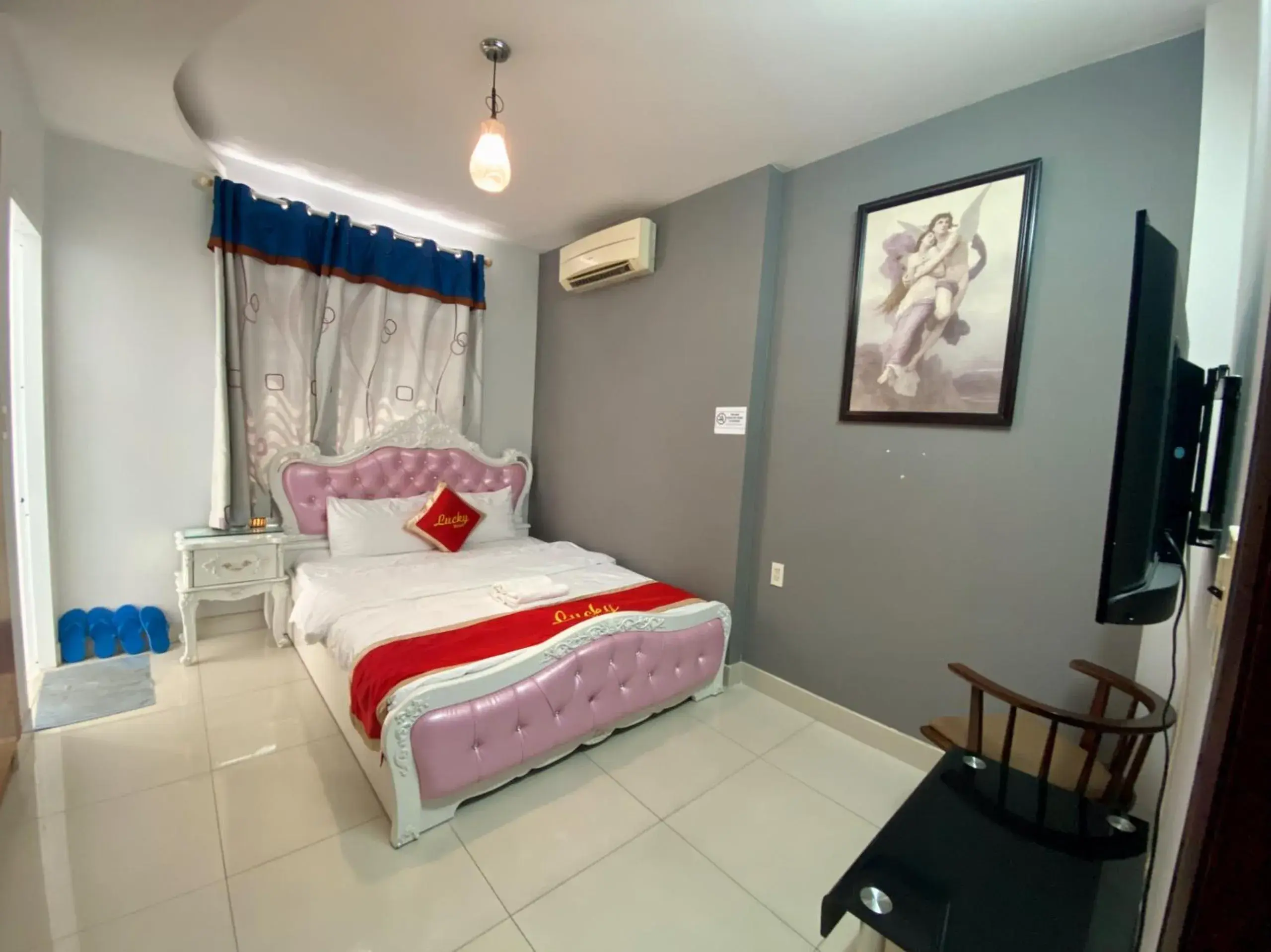 Photo of the whole room, Bed in Lucky hotel Photo of the whole room, Bed in Lucky hotel