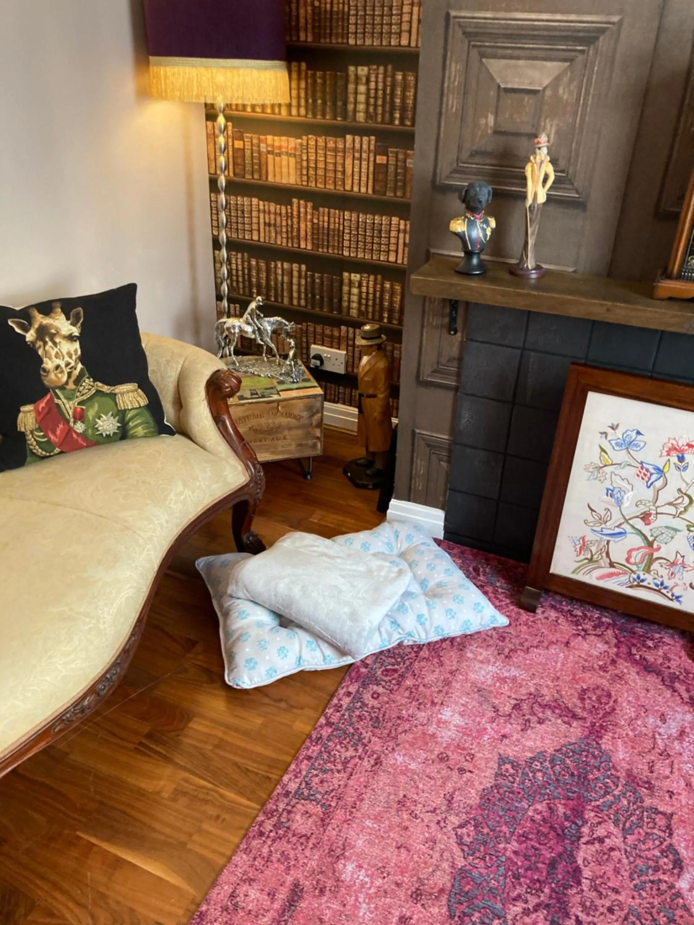 Living room in Bedford House Retreat