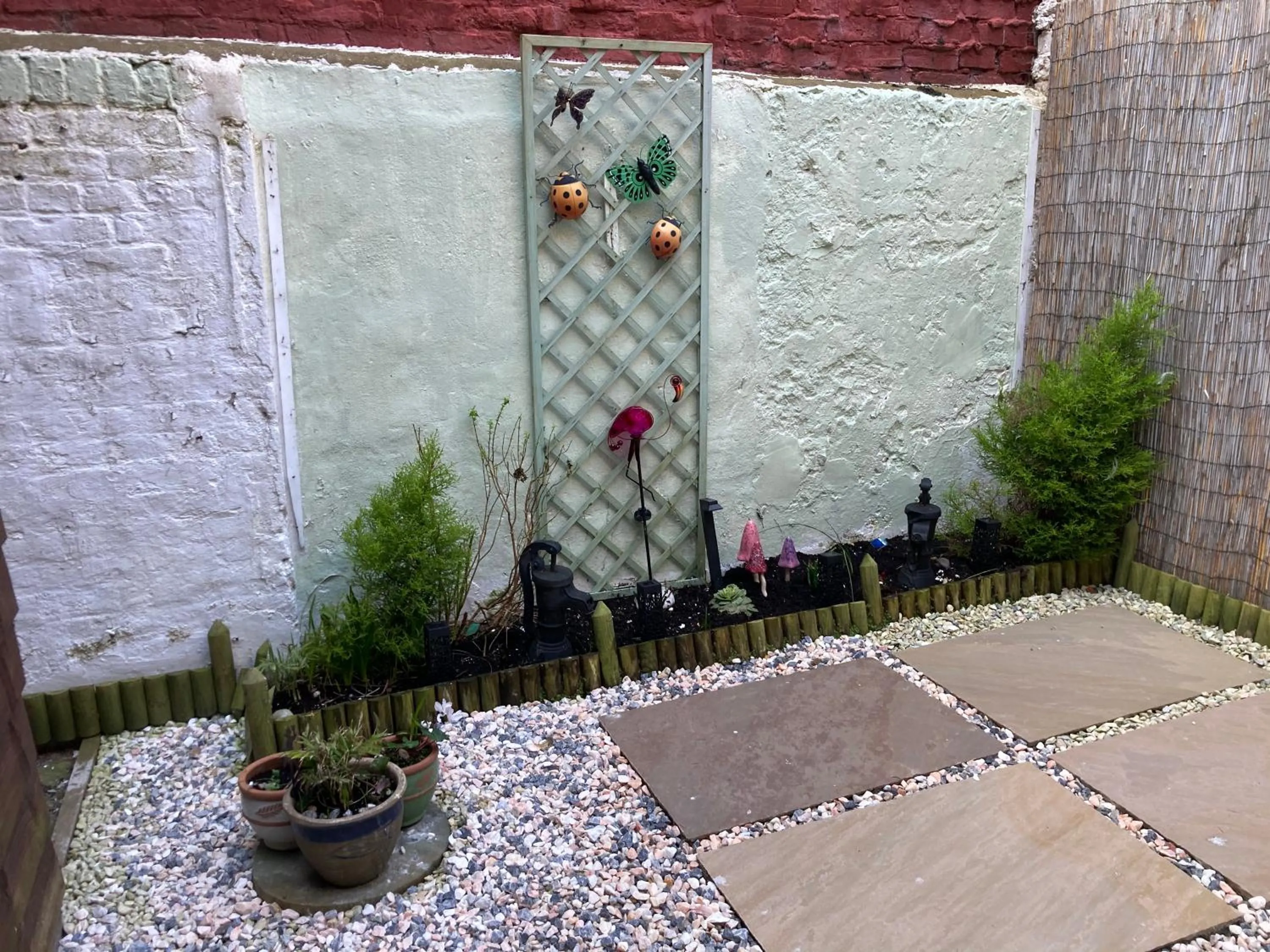 Patio in Bedford House Retreat