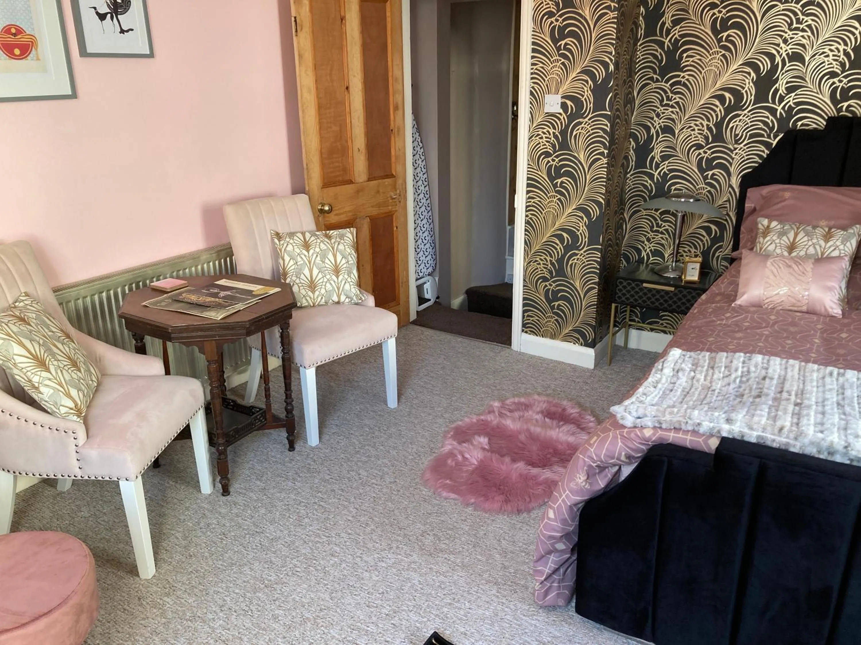 Bed in Bedford House Retreat