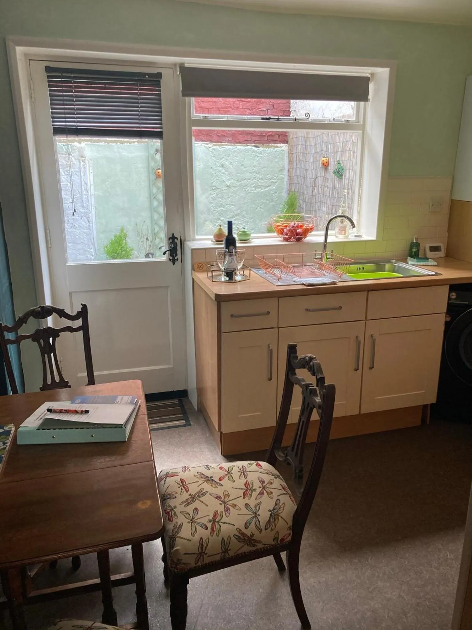 Kitchen or kitchenette in Bedford House Retreat