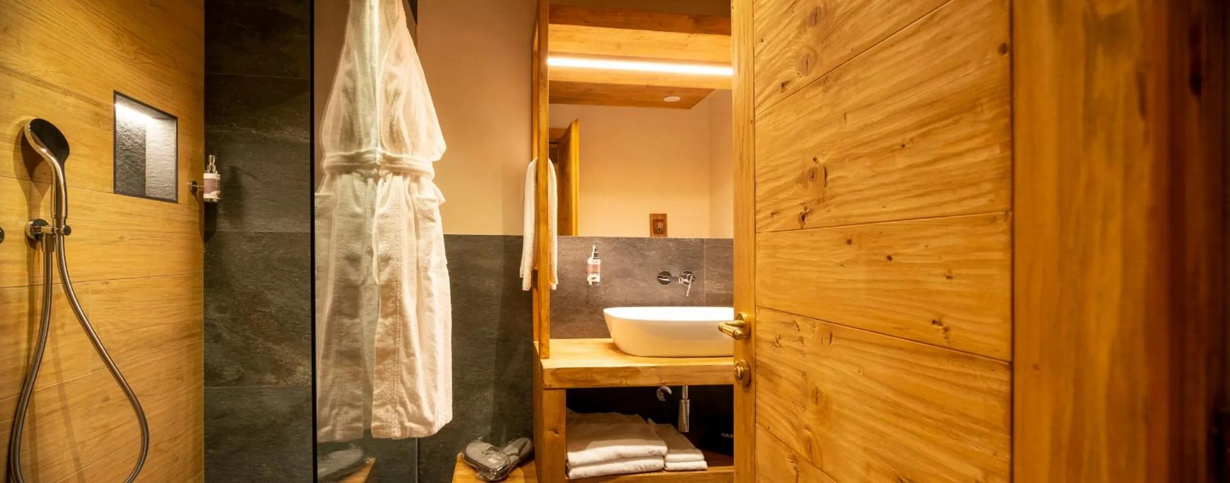 Bathroom in Gran Baita Hotel & Wellness