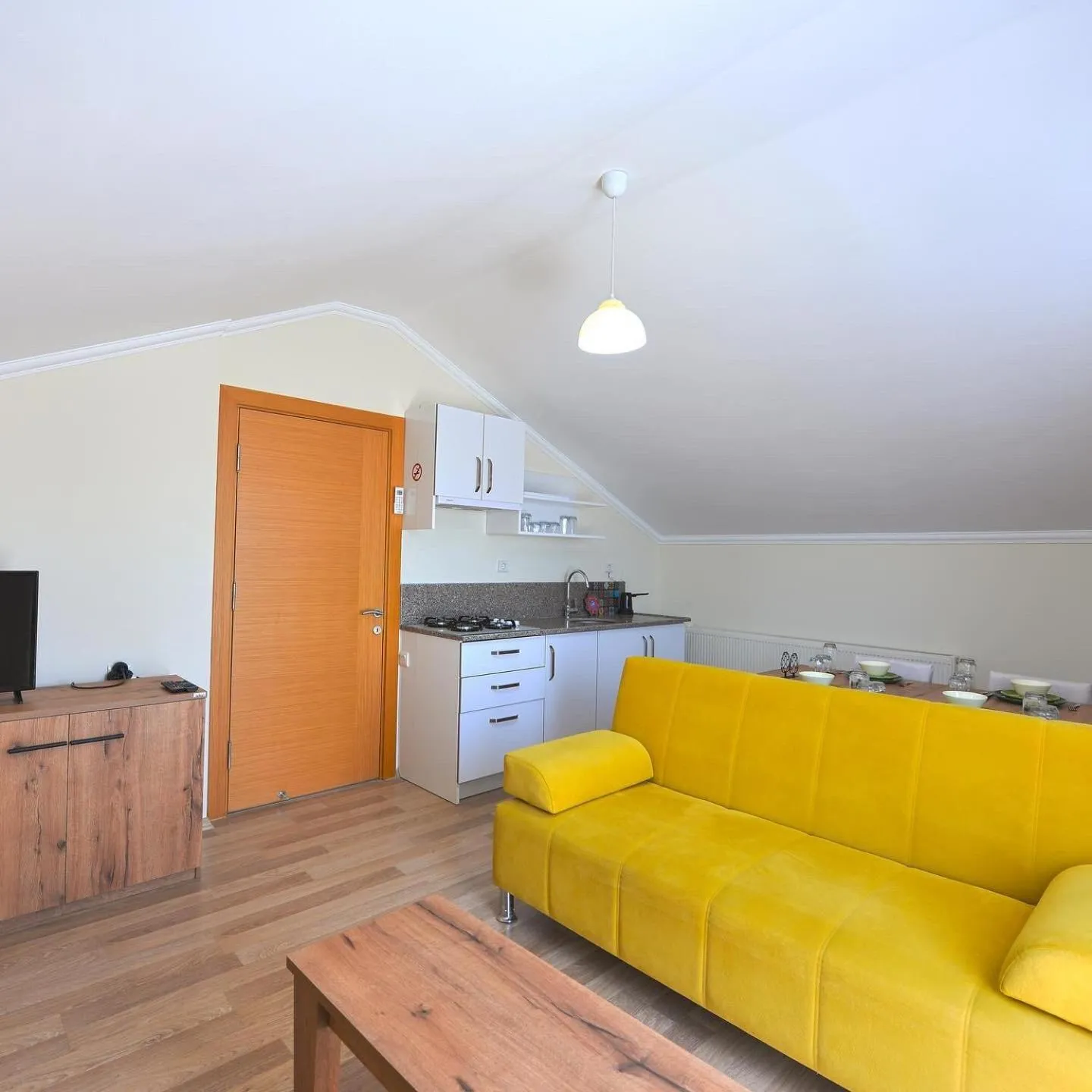 Living room in Ozgur City Residence