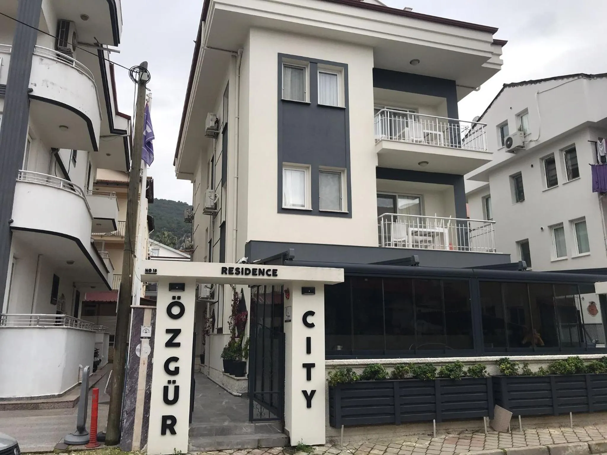 Property building in Ozgur City Residence
