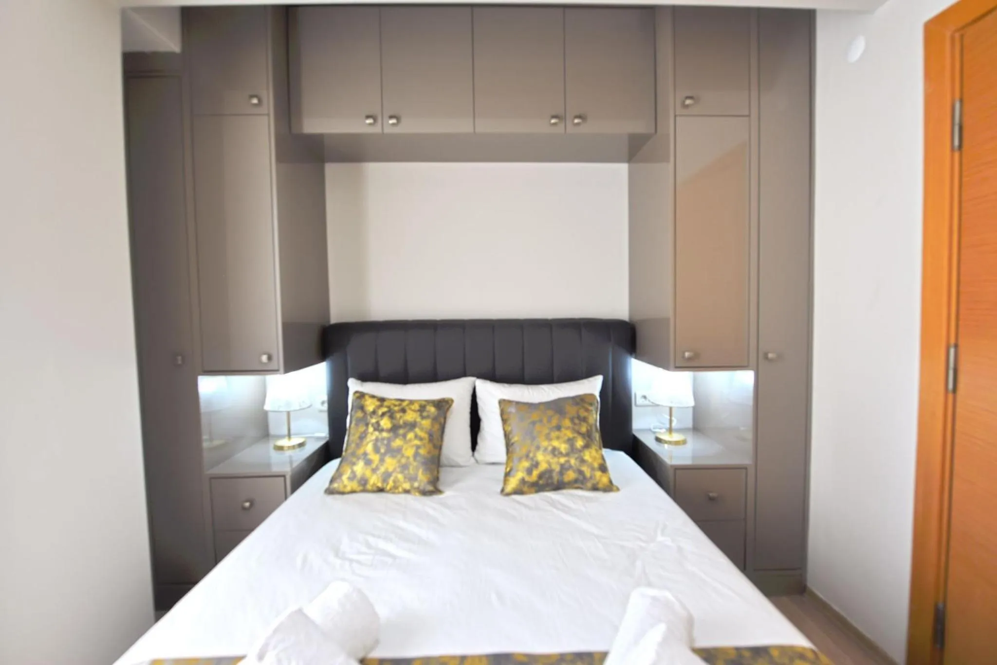 Bed in Ozgur City Residence