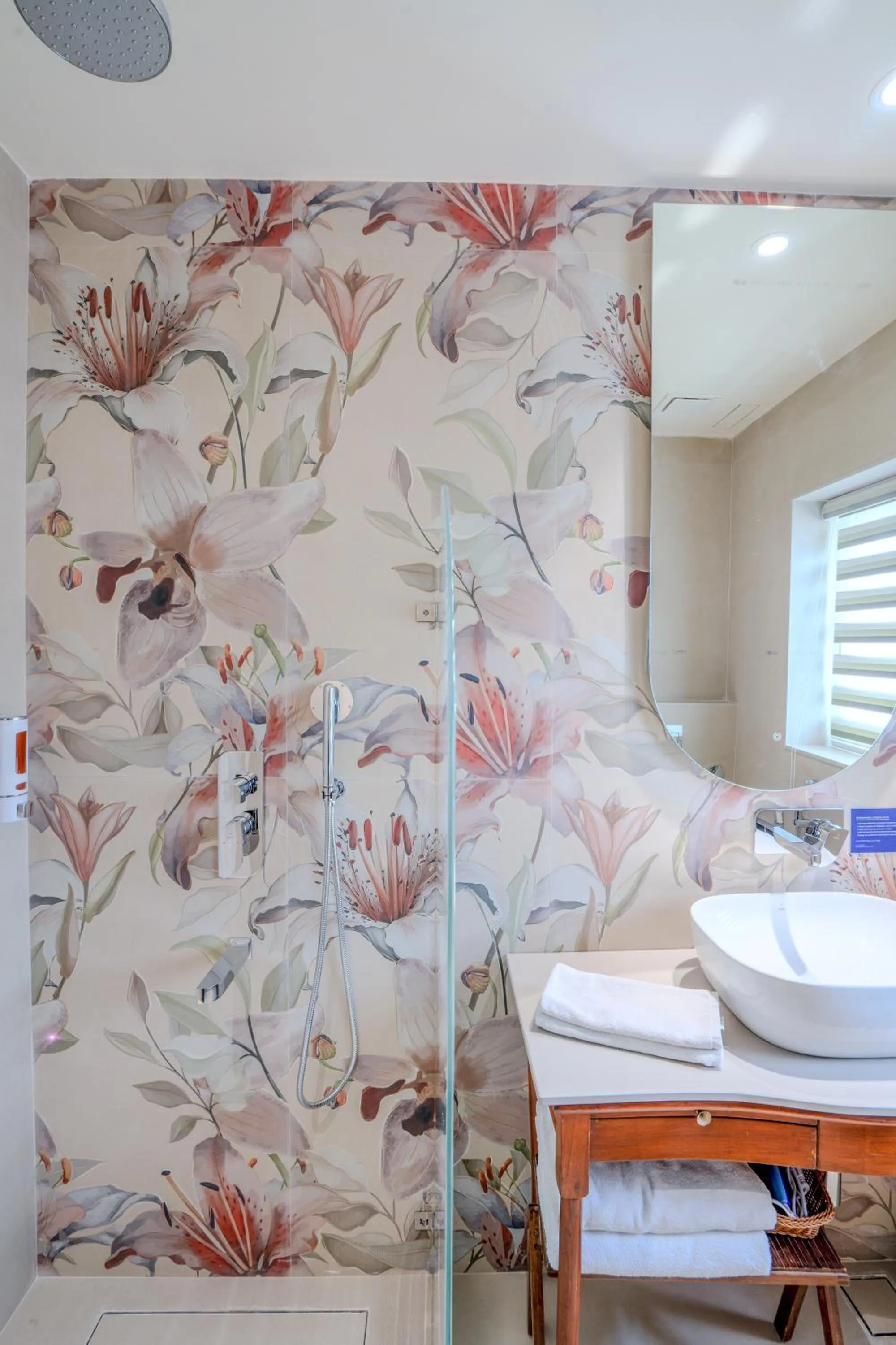 Bathroom in Girisadan - A City Centre Boutique Hotel