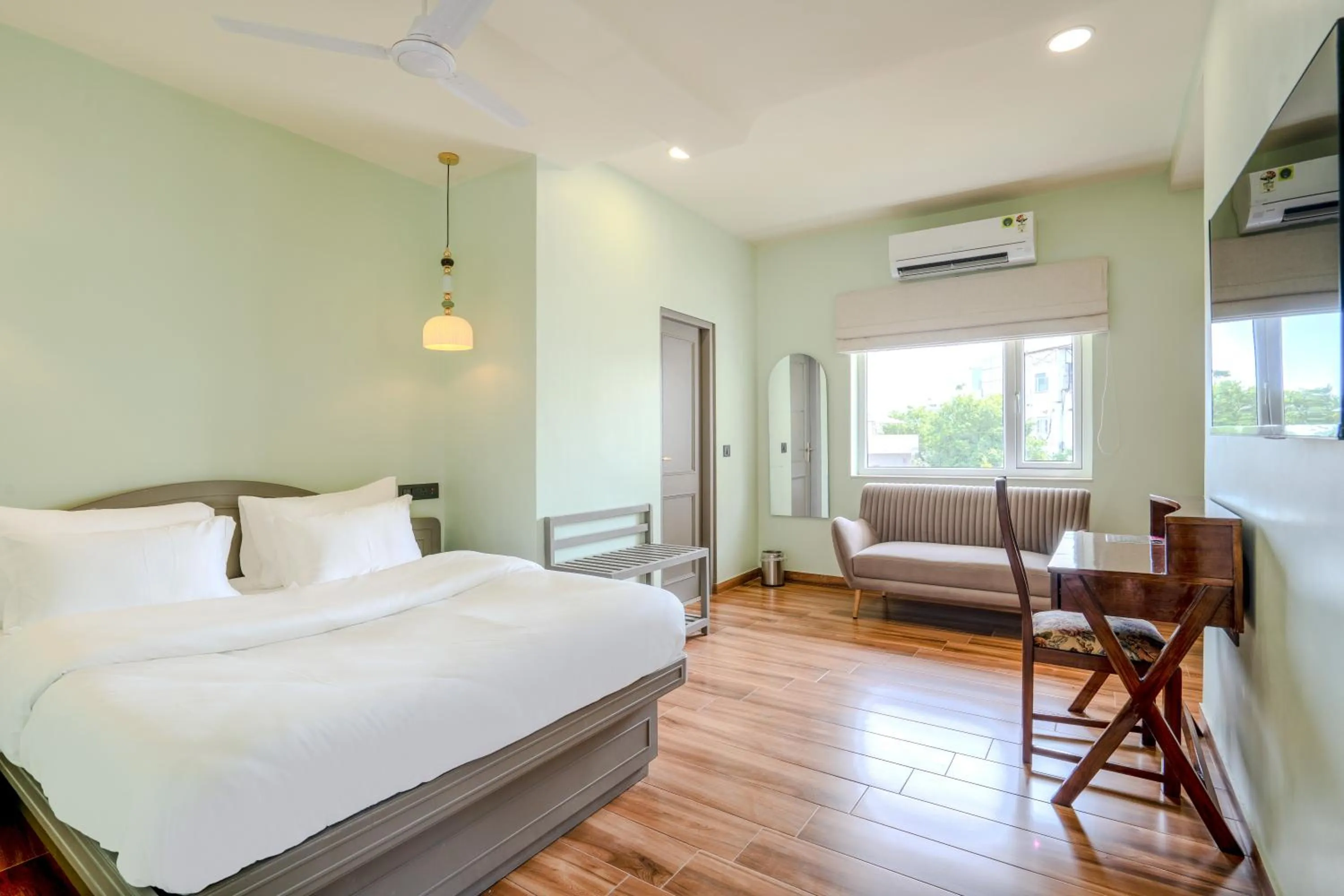 Bedroom, Bed in Girisadan - A City Centre Boutique Hotel