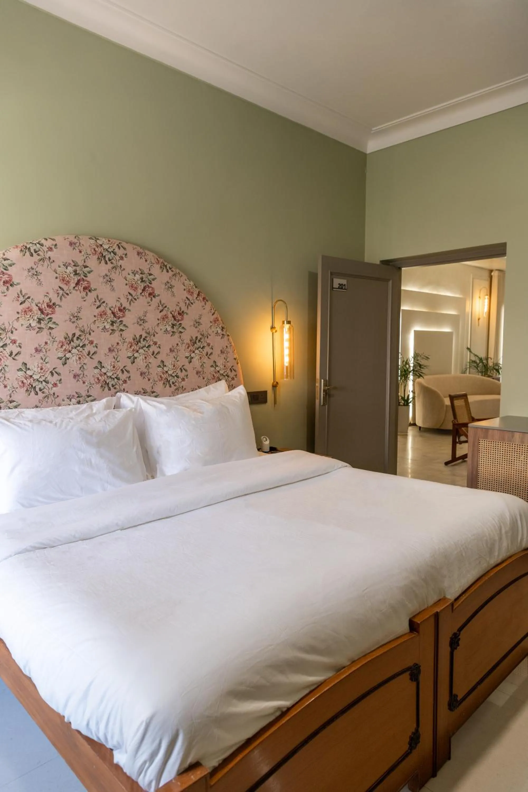 Bedroom, Bed in Girisadan - A City Centre Boutique Hotel