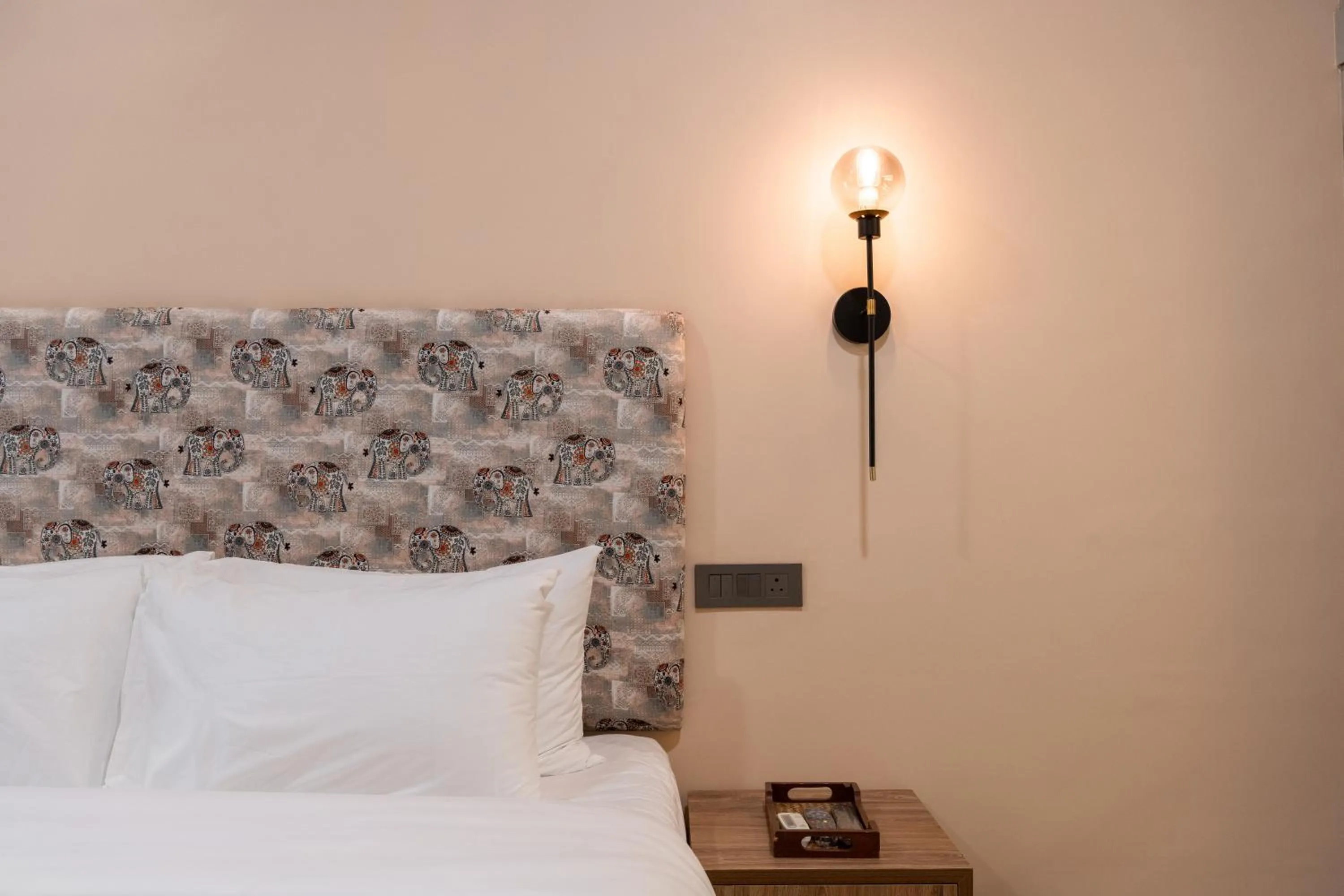 Bed in Girisadan - A City Centre Boutique Hotel