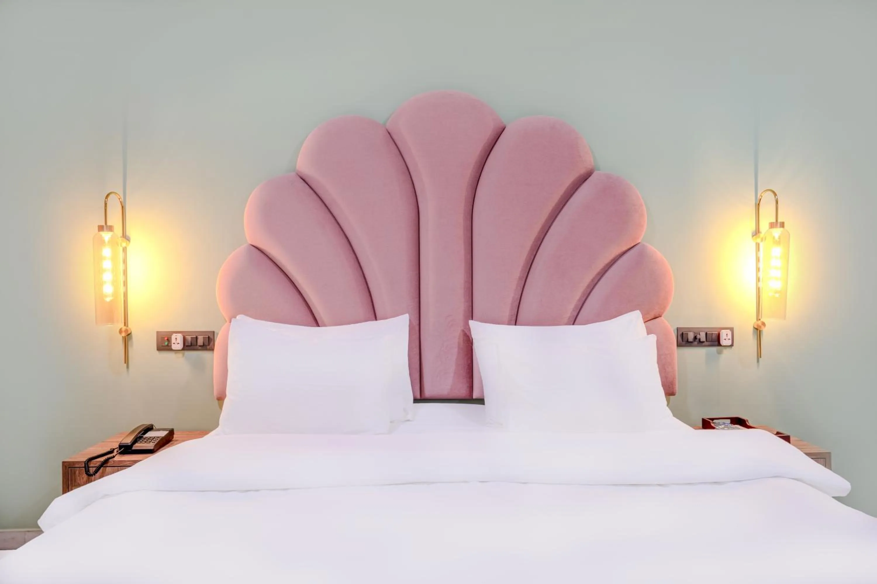 Bed in Girisadan - A City Centre Boutique Hotel