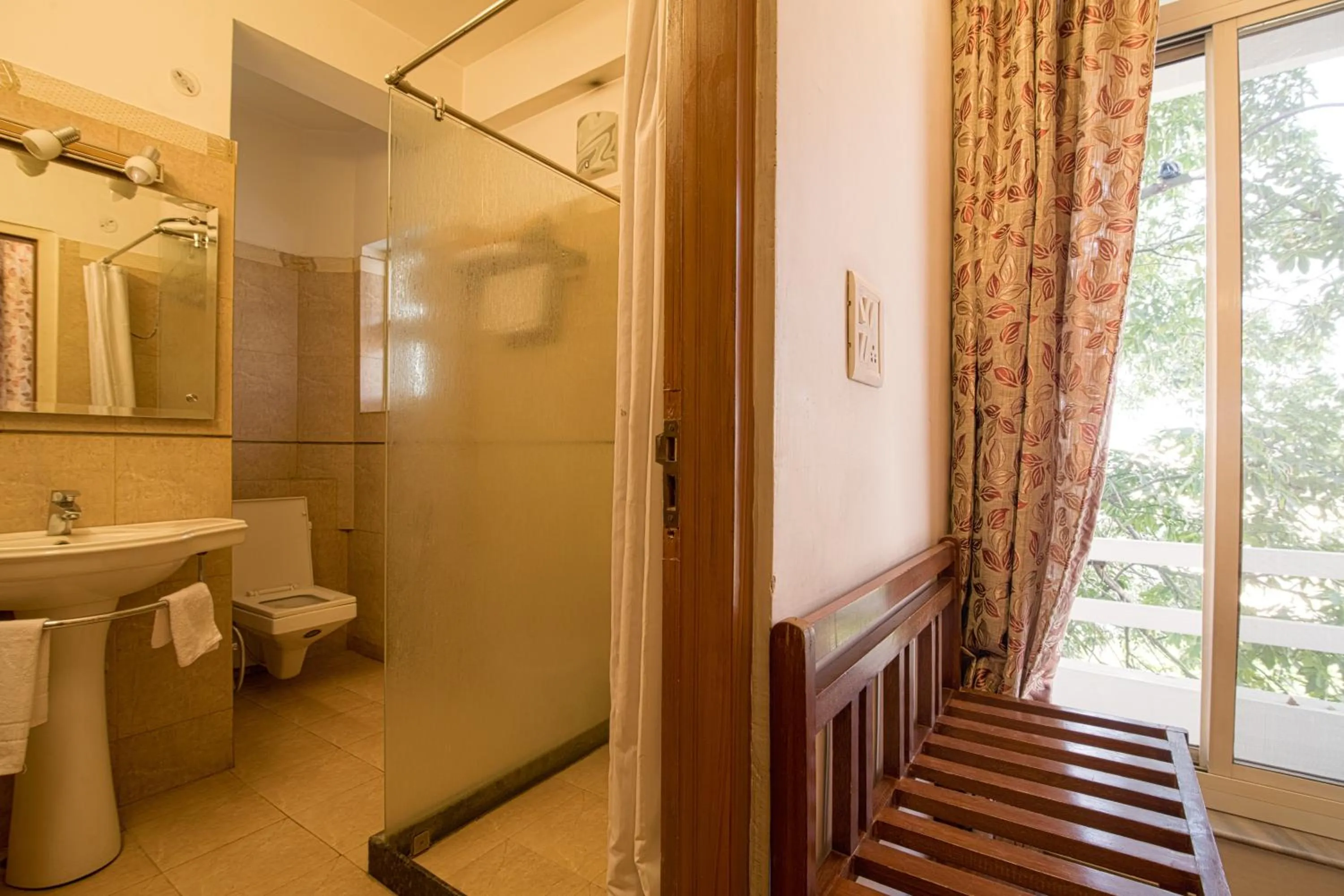 Bathroom in Girisadan - A City Centre Boutique Hotel