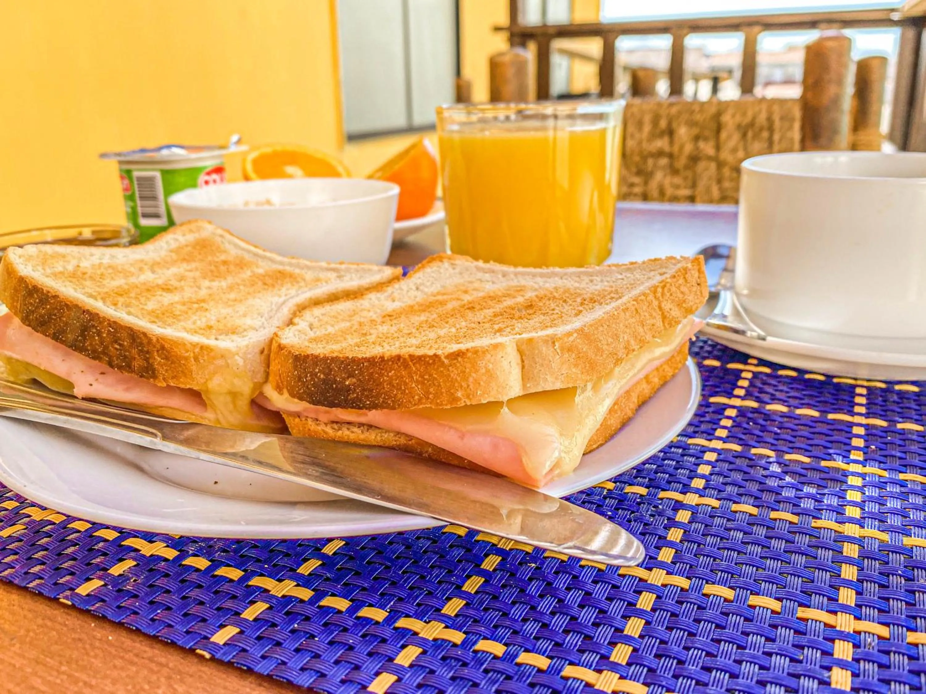 Breakfast in Hotel Londres La Serena