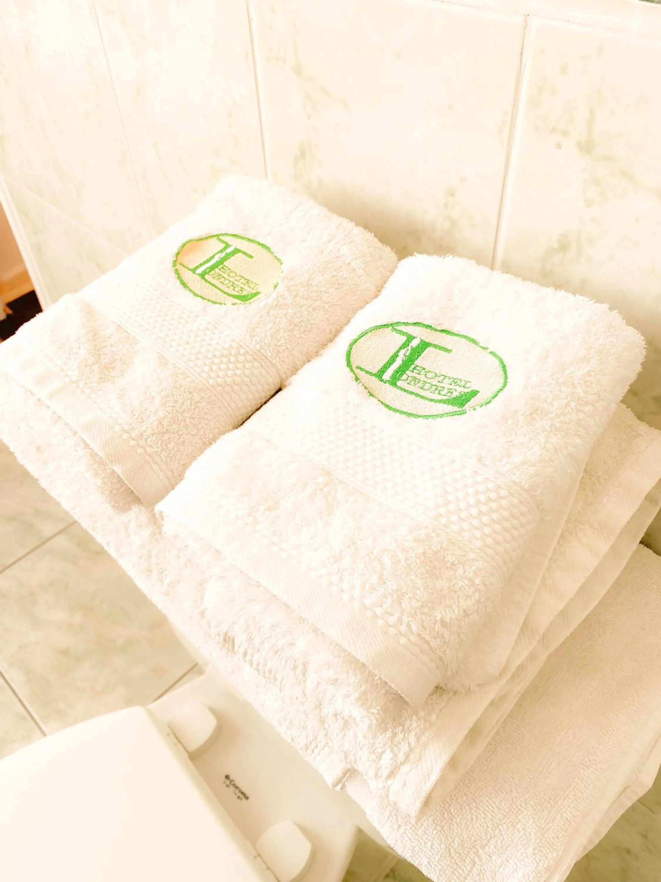 towels in Hotel Londres La Serena