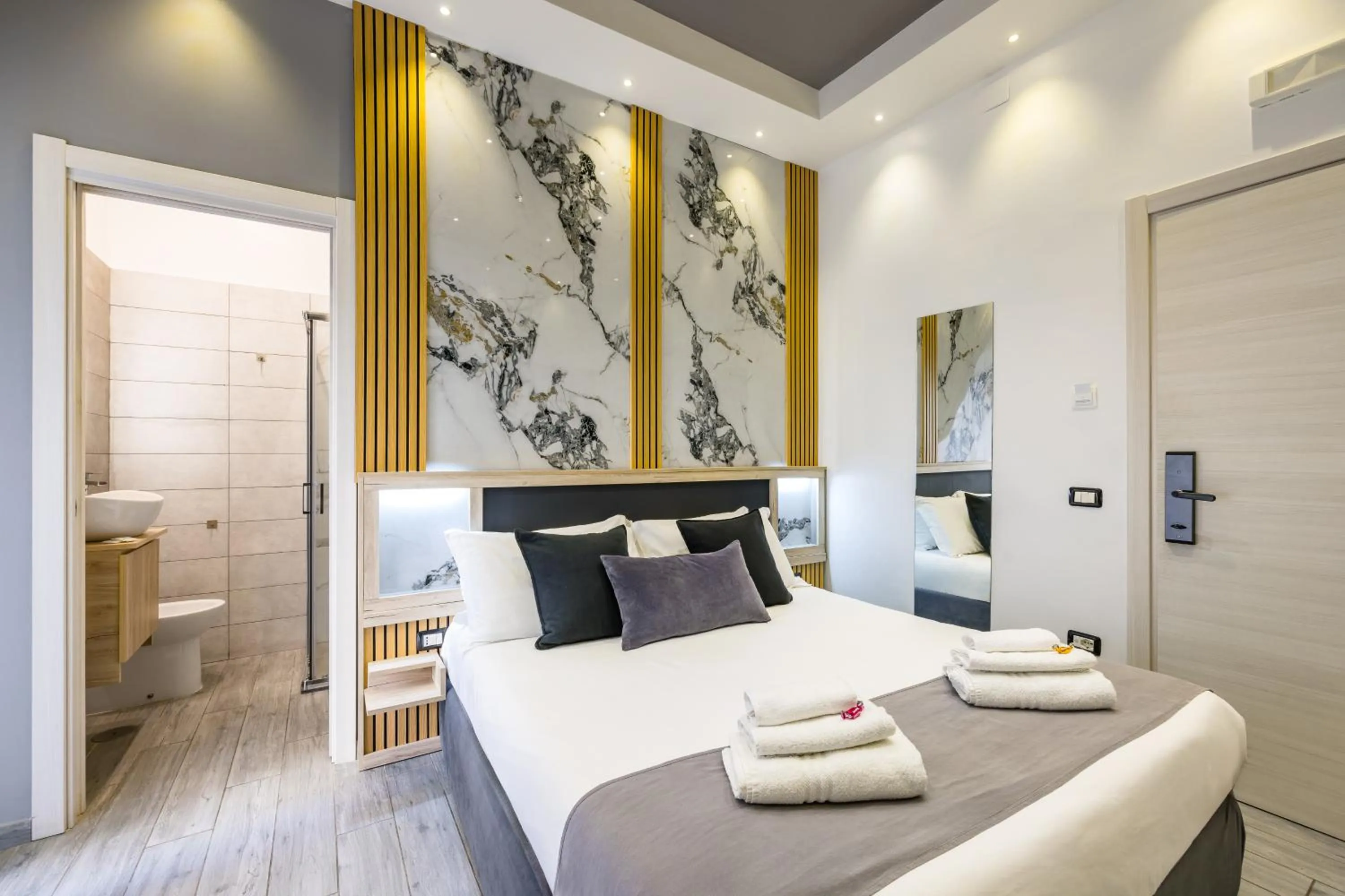 Bed in Hotel Bella Napoli