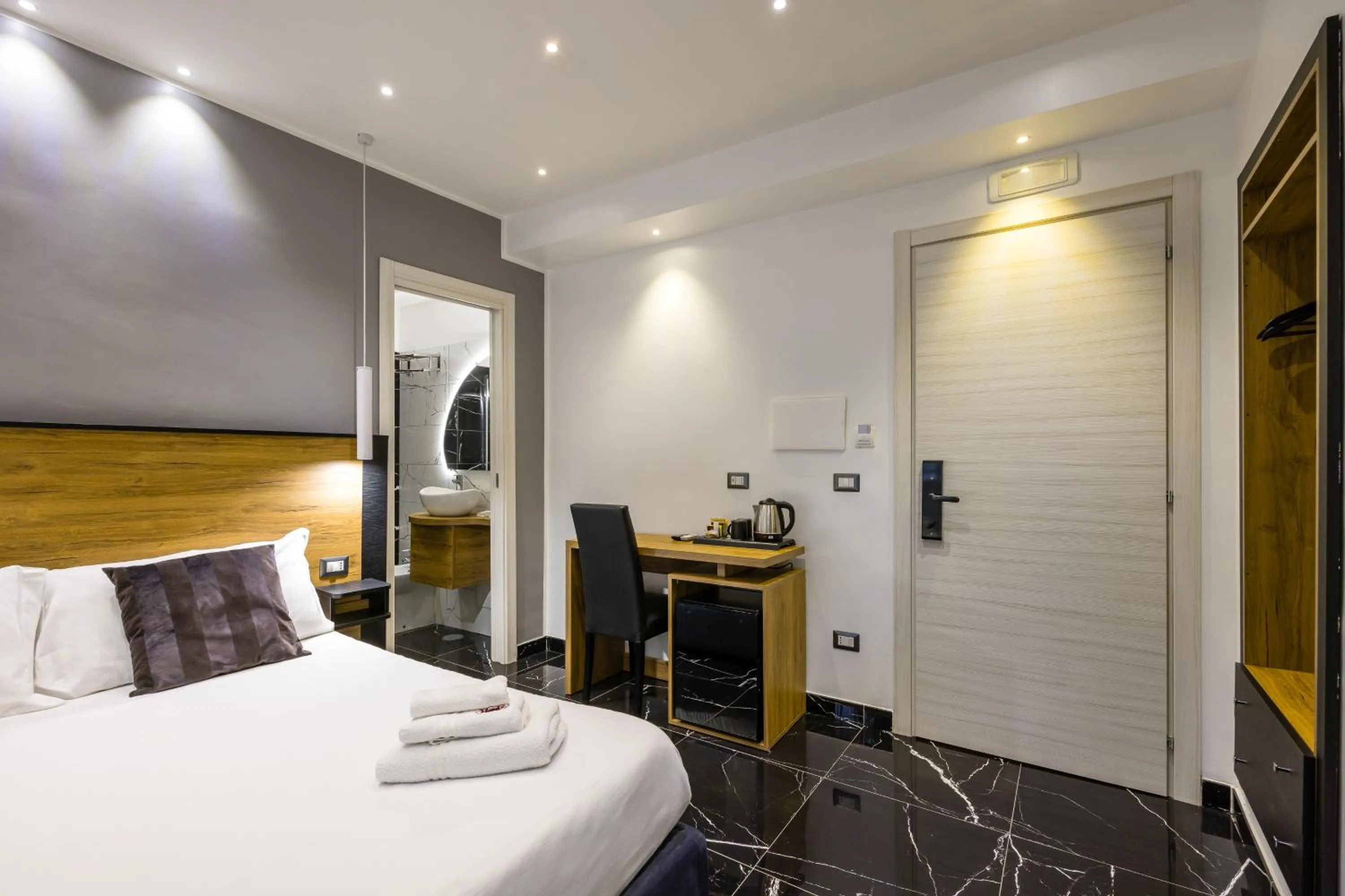 Bed in Hotel Bella Napoli