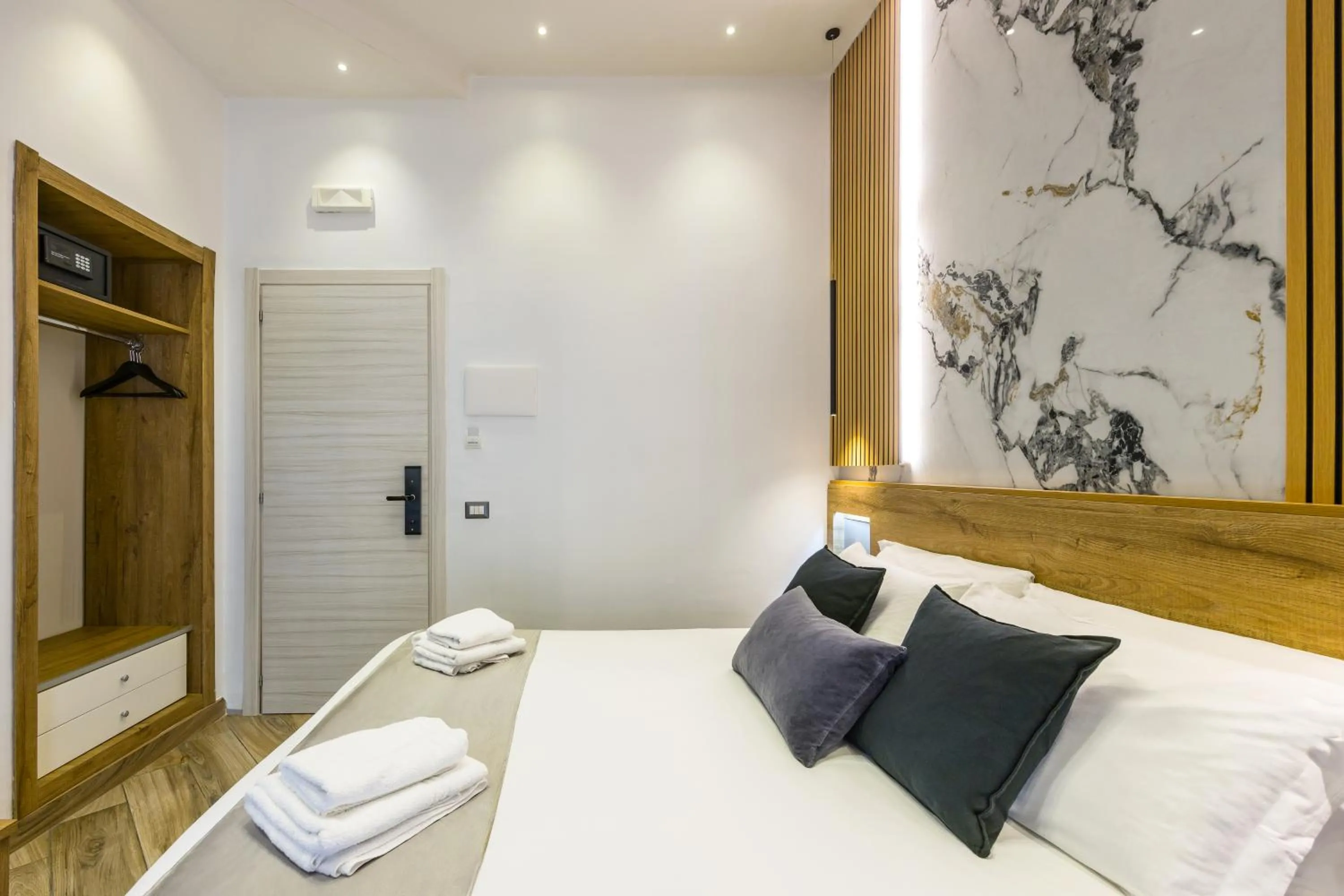 Bed in Hotel Bella Napoli