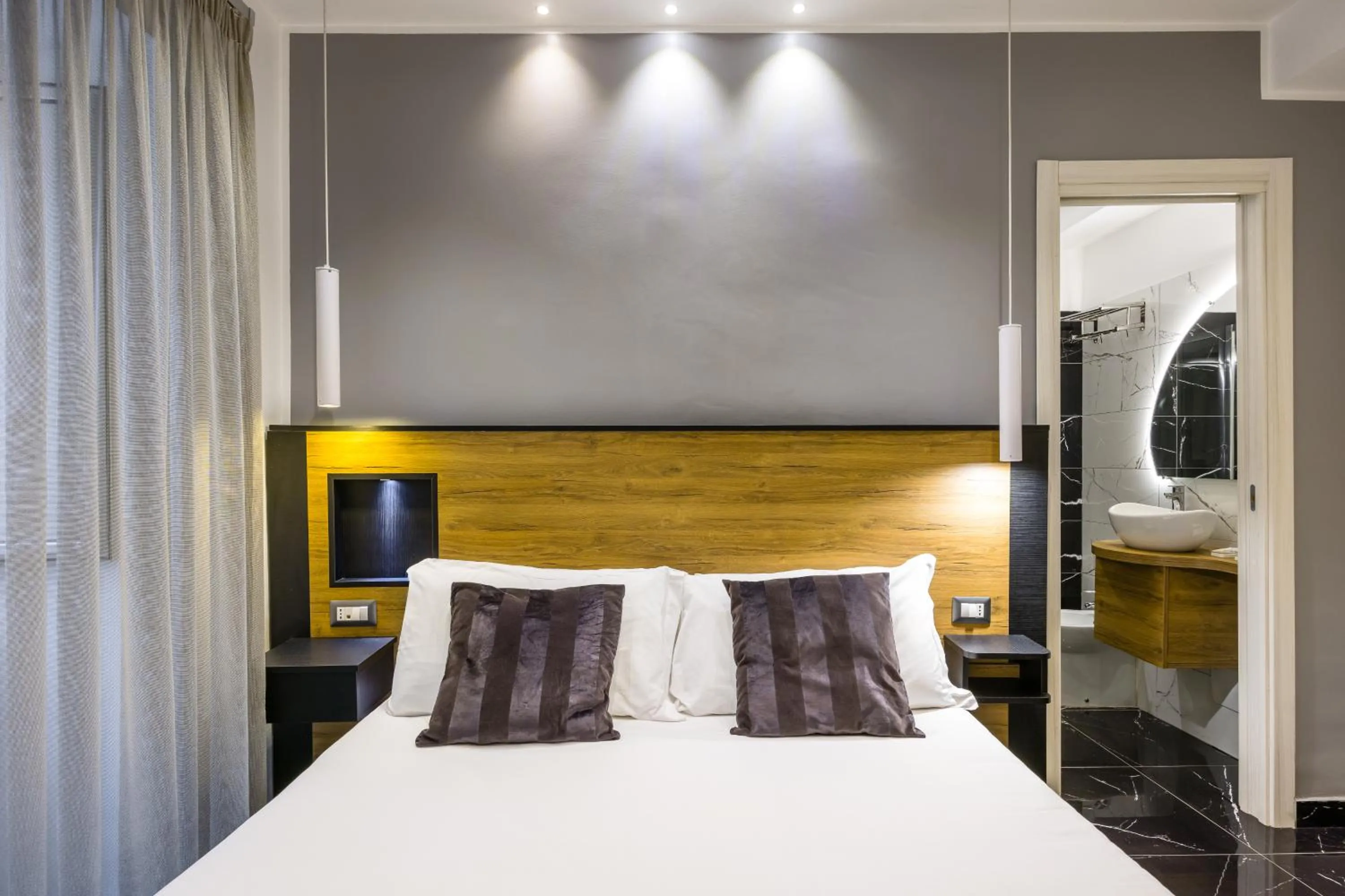 Bed in Hotel Bella Napoli