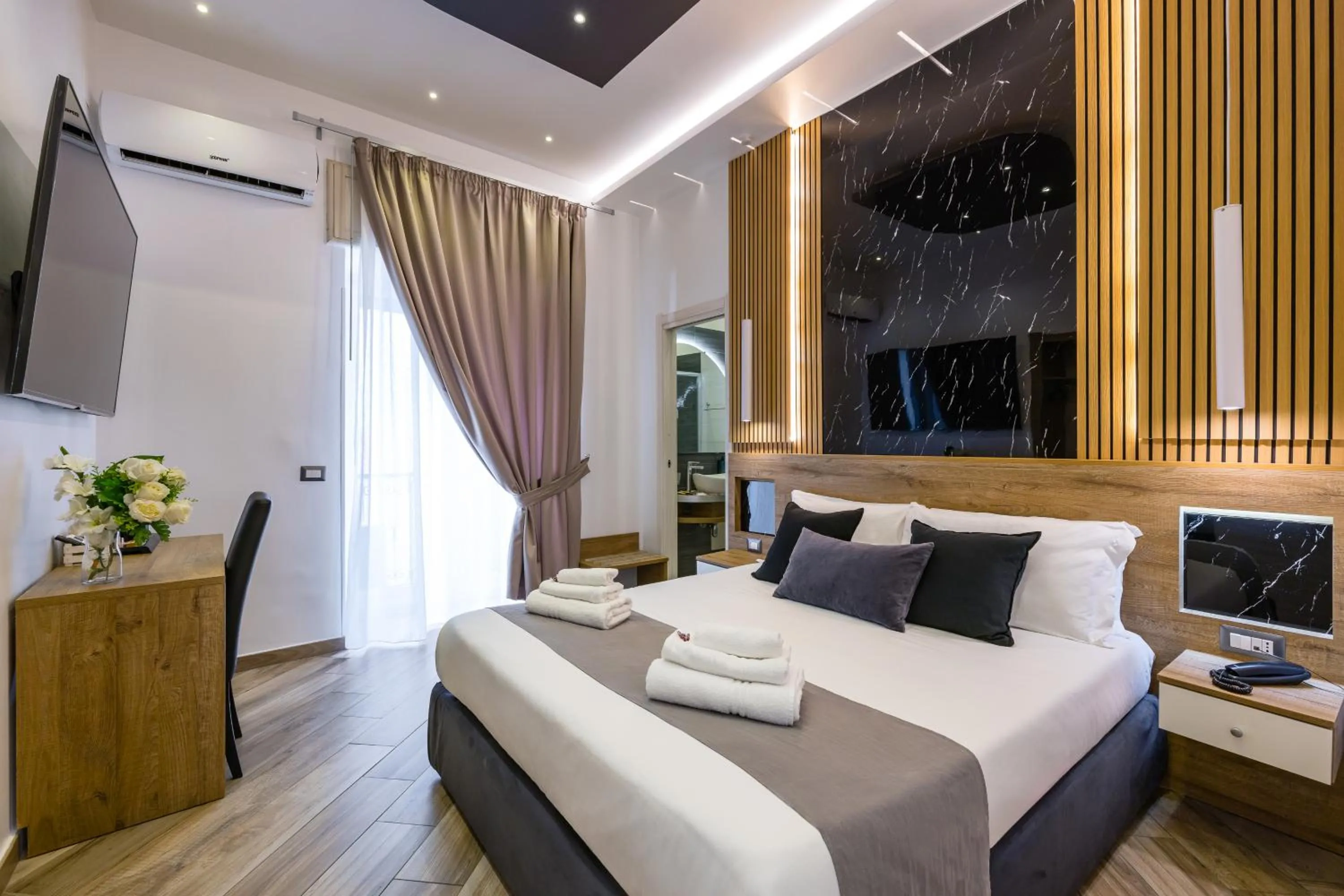 Bed in Hotel Bella Napoli