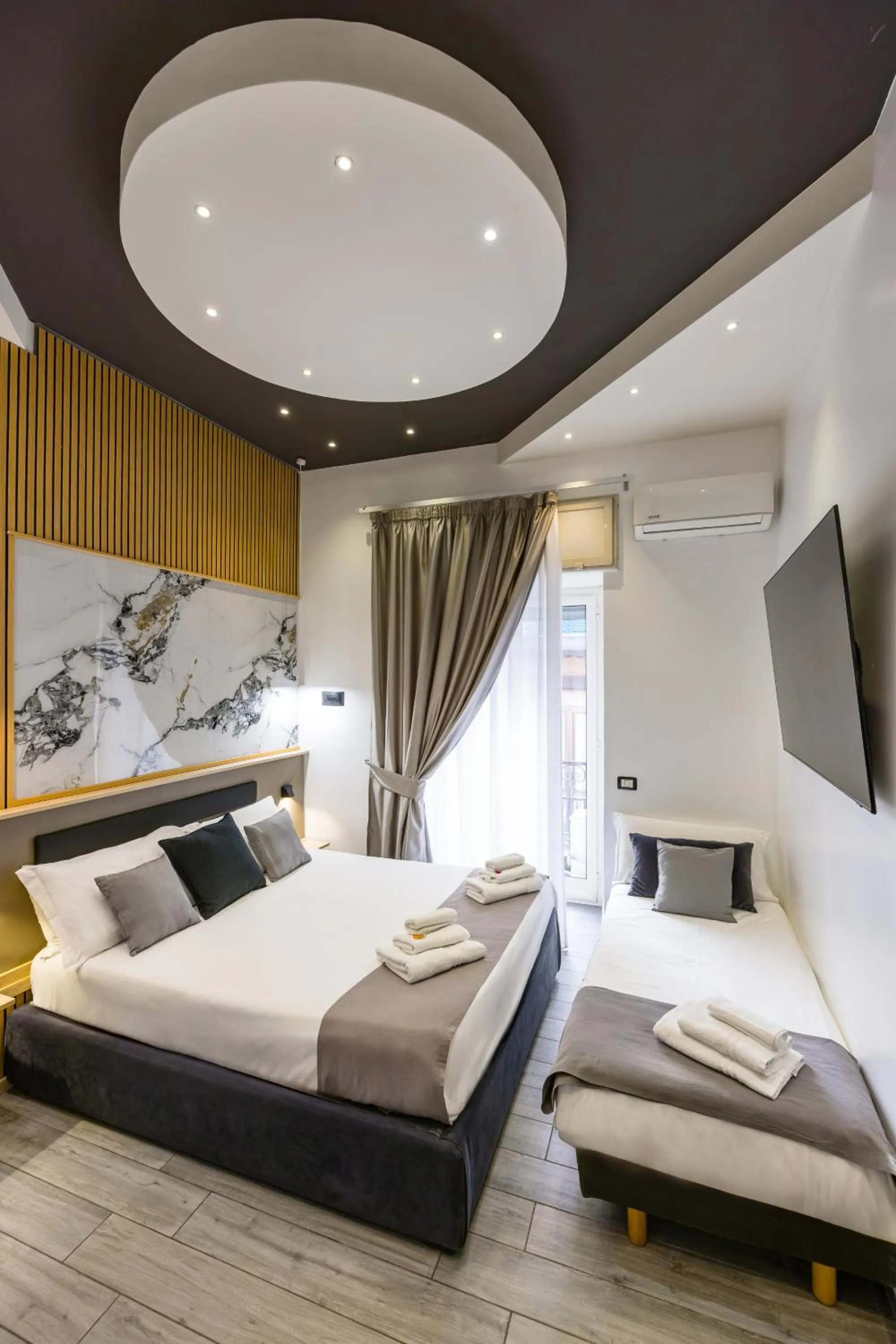 Bed in Hotel Bella Napoli