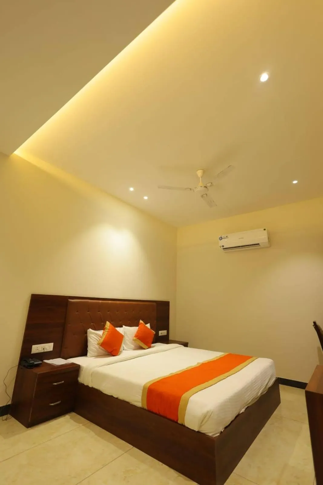 Bed in The Grand Tree Hotel