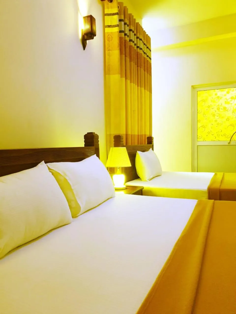 Bedroom, Bed in Delhousie Hotel