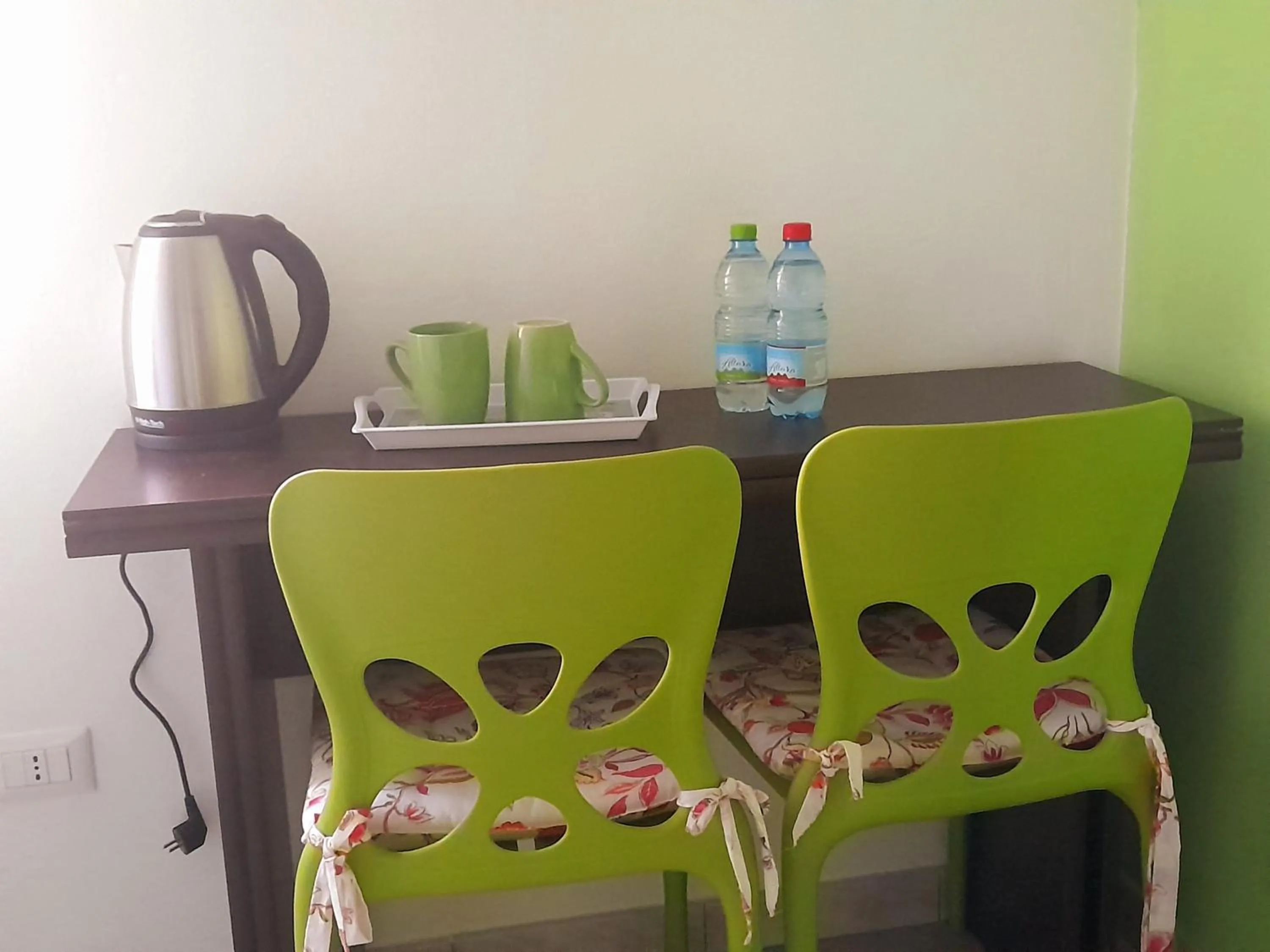 Coffee/tea facilities in HORIZON