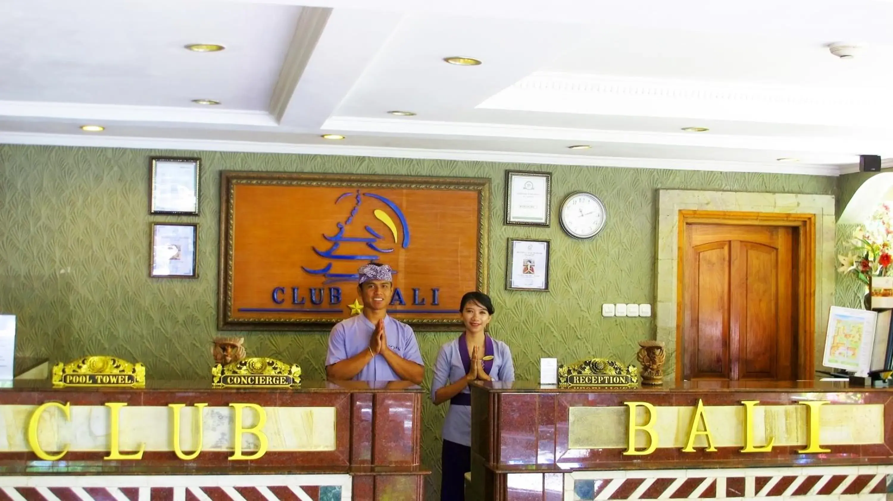 Lobby or reception, Staff in Club Bali Family Suites @ Legian Beach