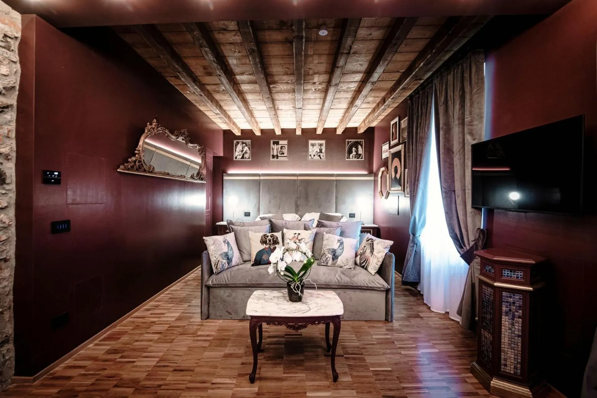 Living room in Vitrum - Como Luxury Suites