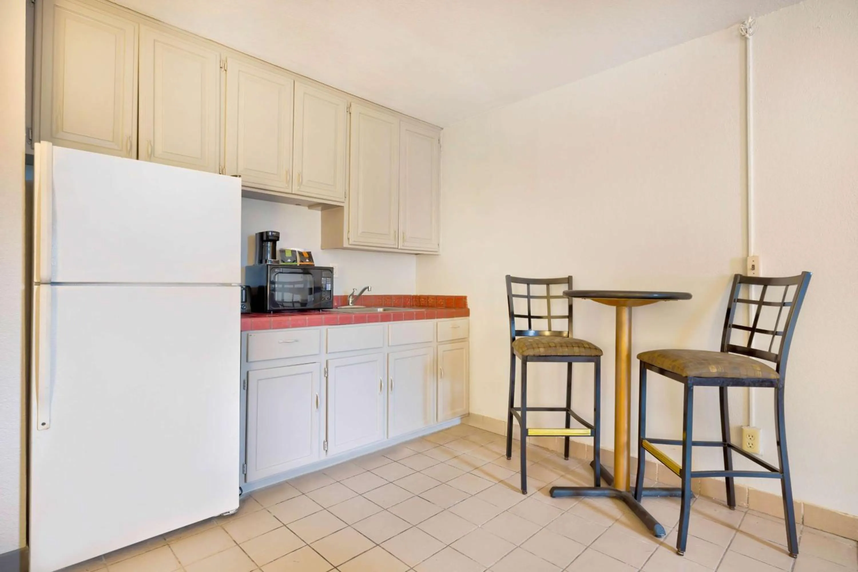 Studio 6 Bartlesville - OK