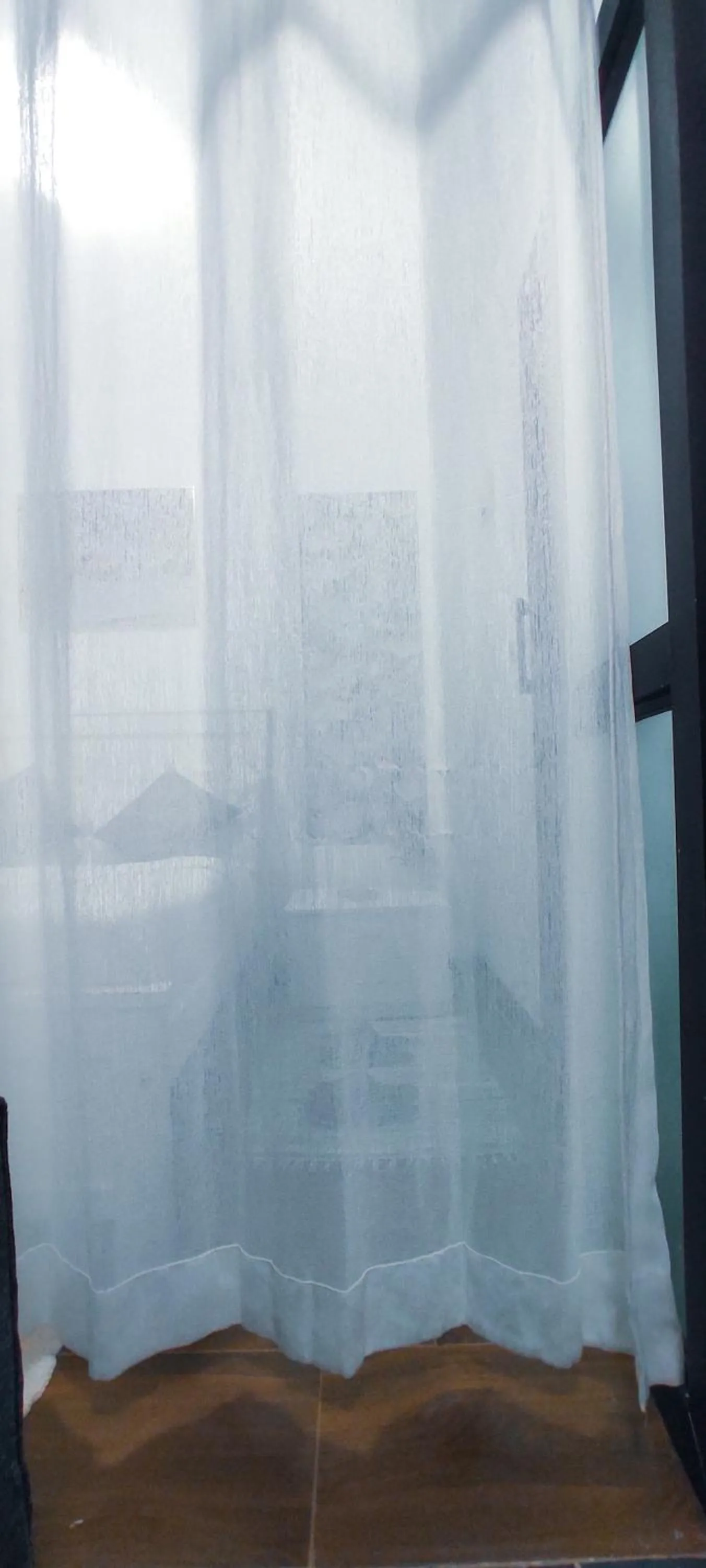 Shower in Dukes Suites