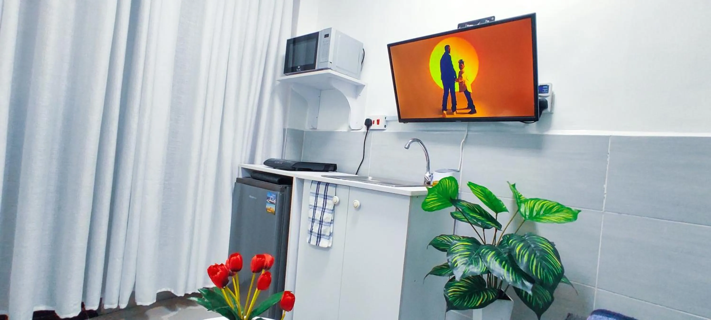 Communal lounge/ TV room in Dukes Suites