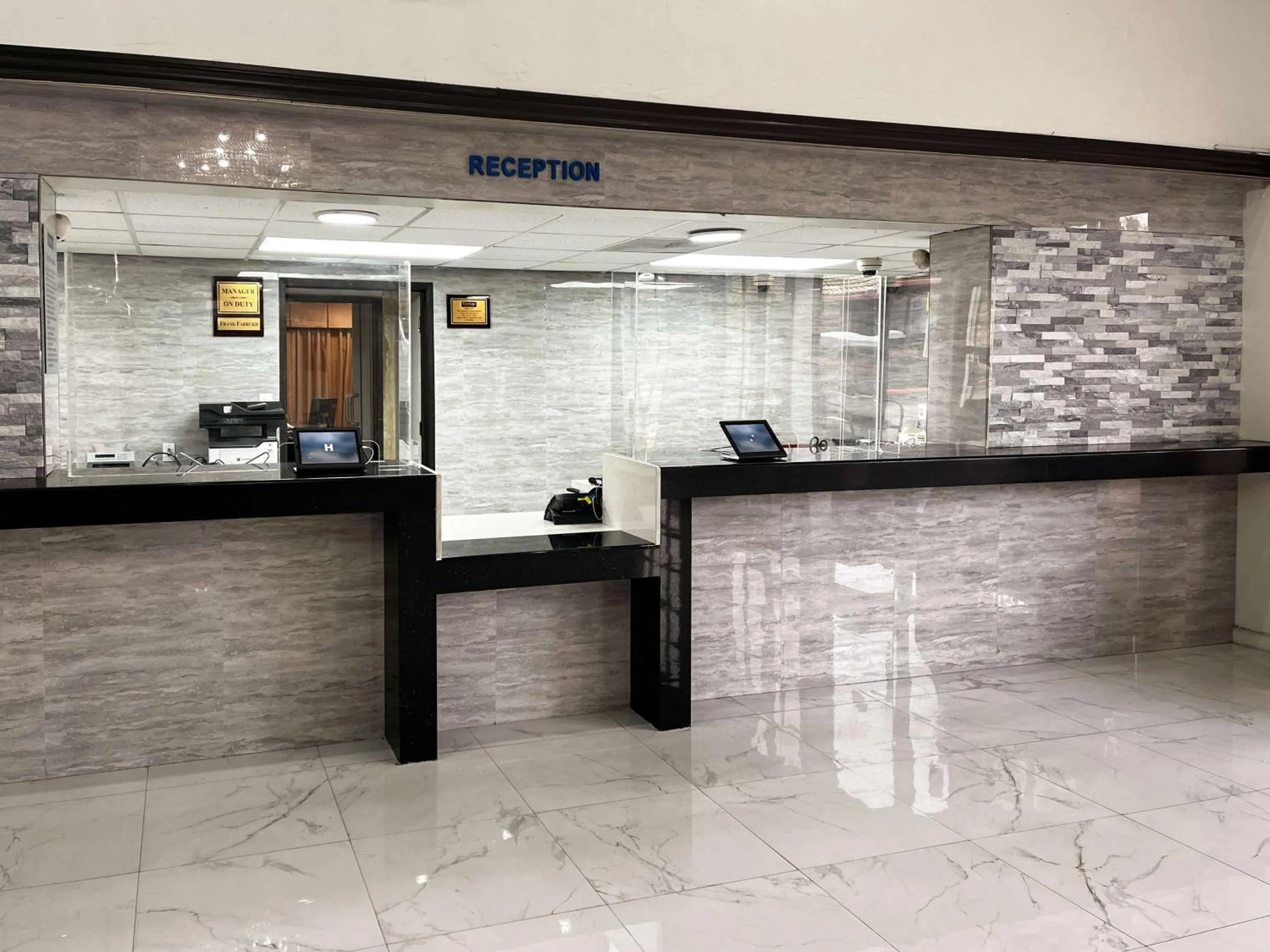 Lobby or reception in Studio 6 Artesia CA