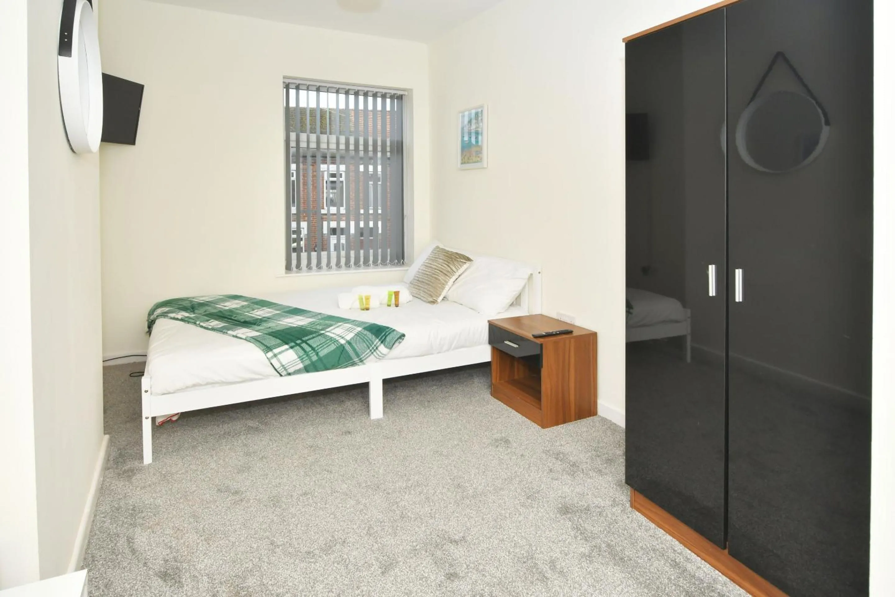 Townhouse @ Hall O Shaw Street Crewe
