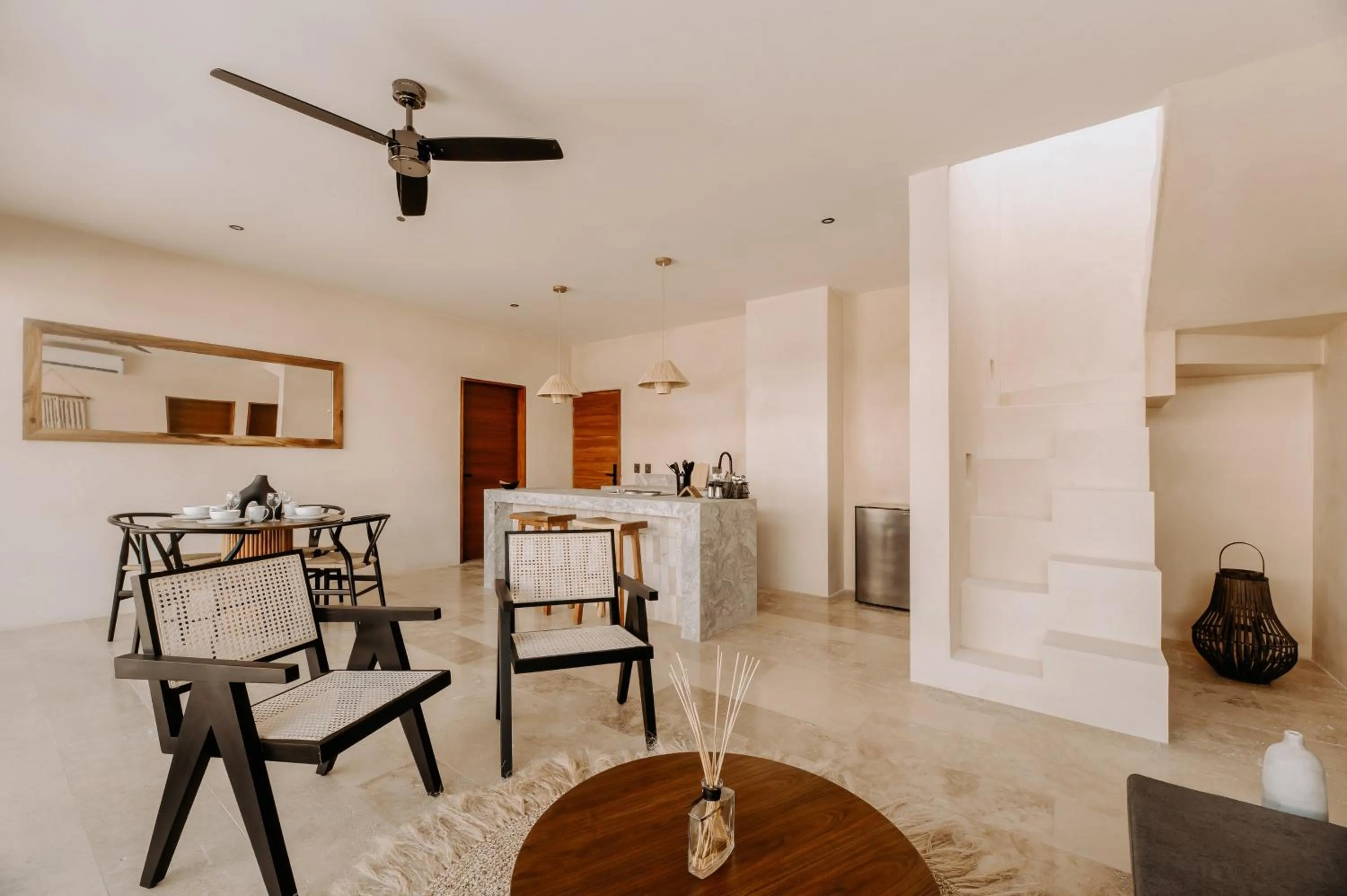 Kitchen or kitchenette in Majaro Apartments