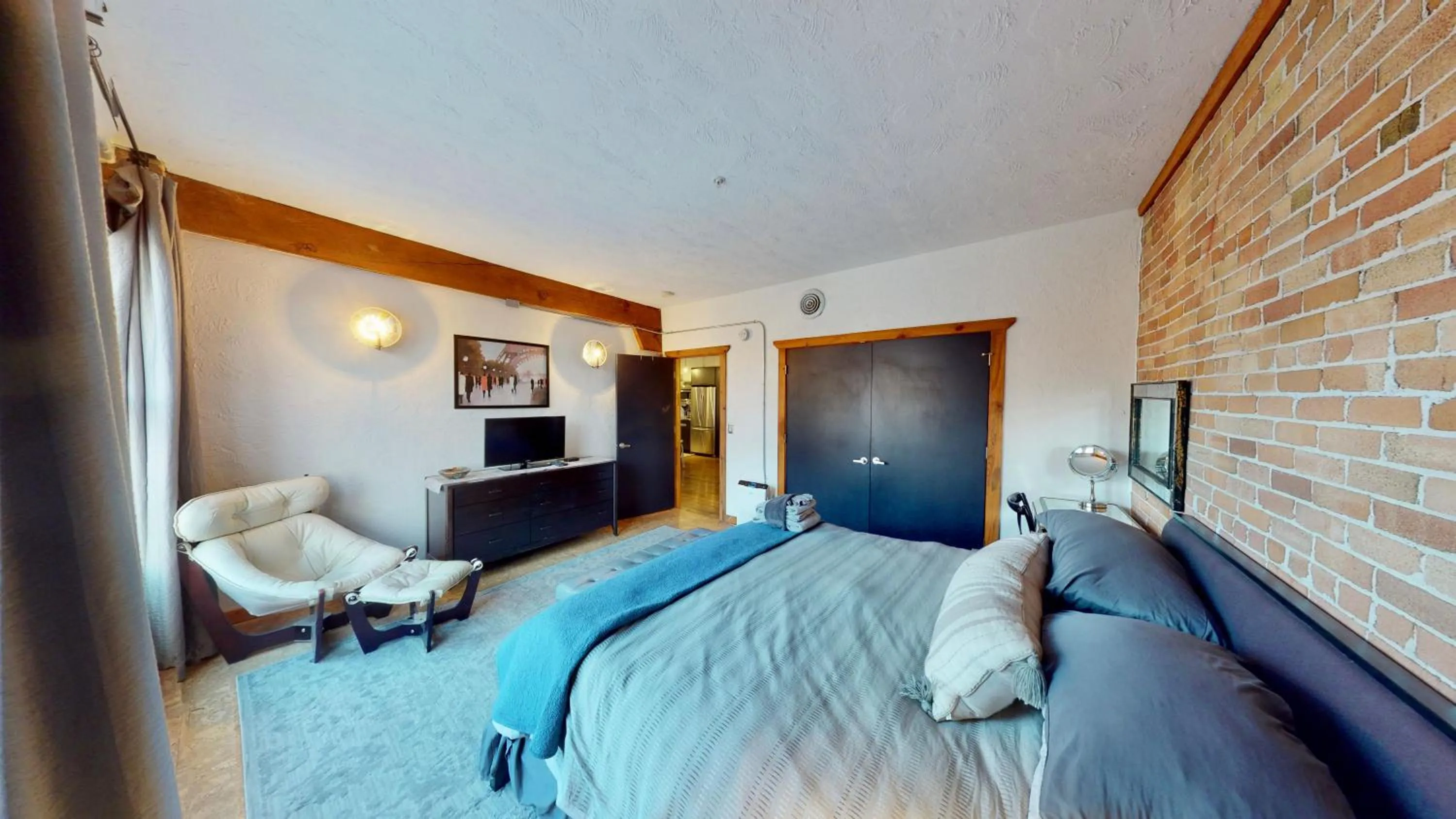 Bed in The Salt Flat - Salt Lake City